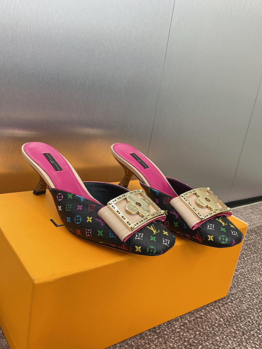 Louis Vuitton Topuklu