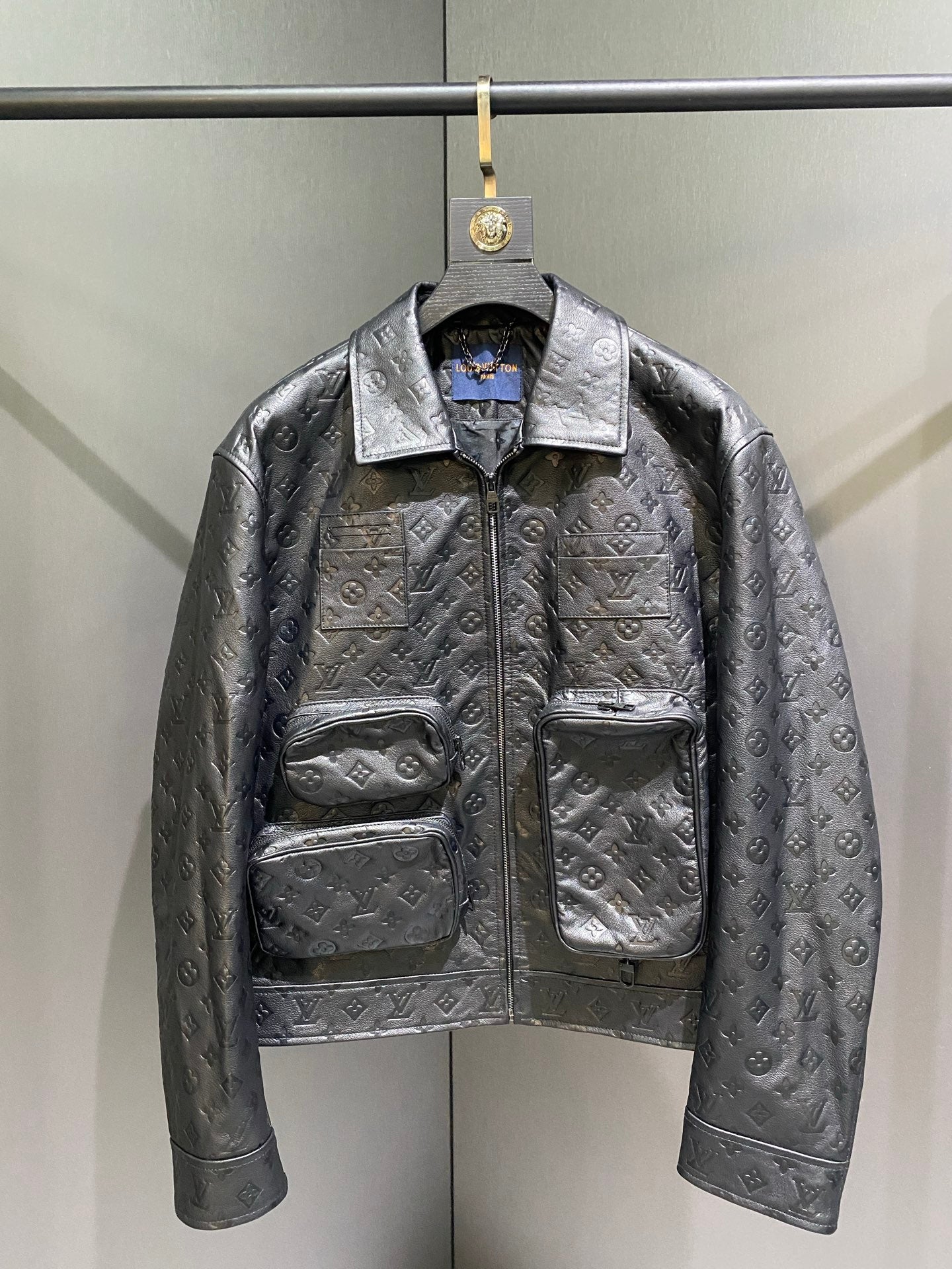 Louis Vuitton Deri Mont