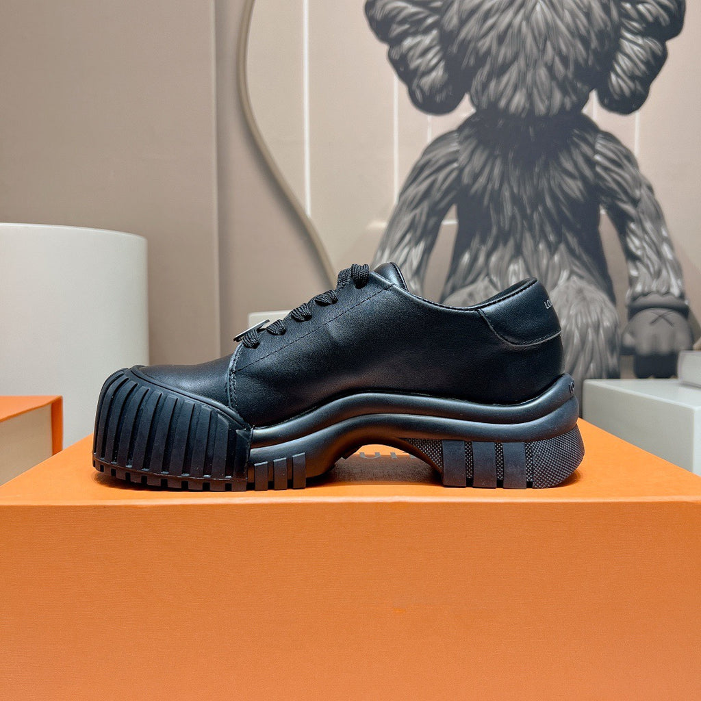 Louis Vuitton Sneaker