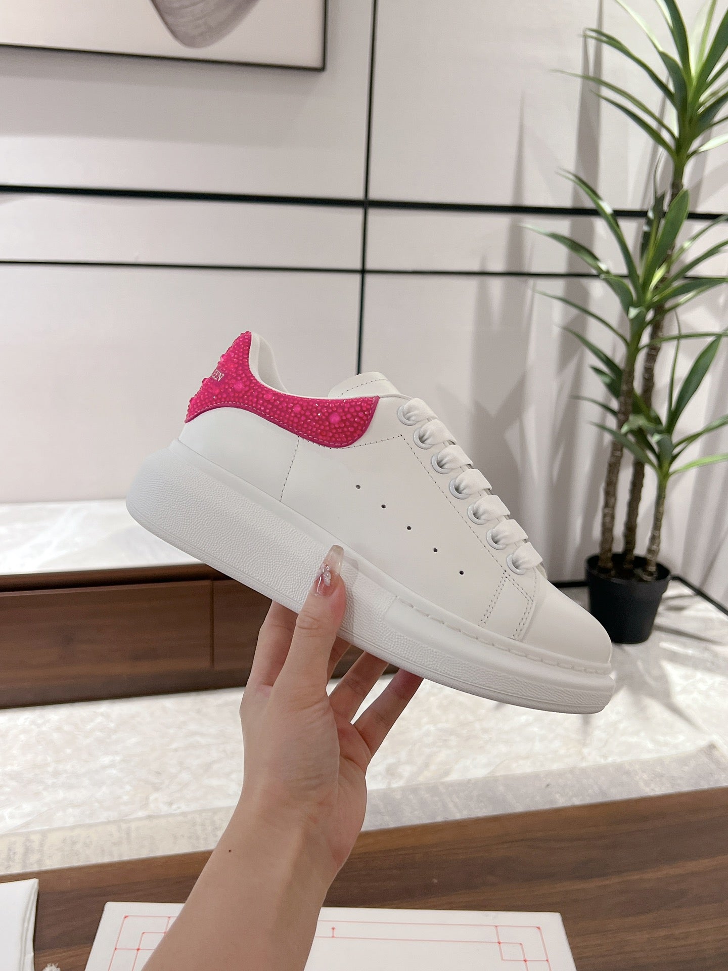 Alexander McQueen Sneaker