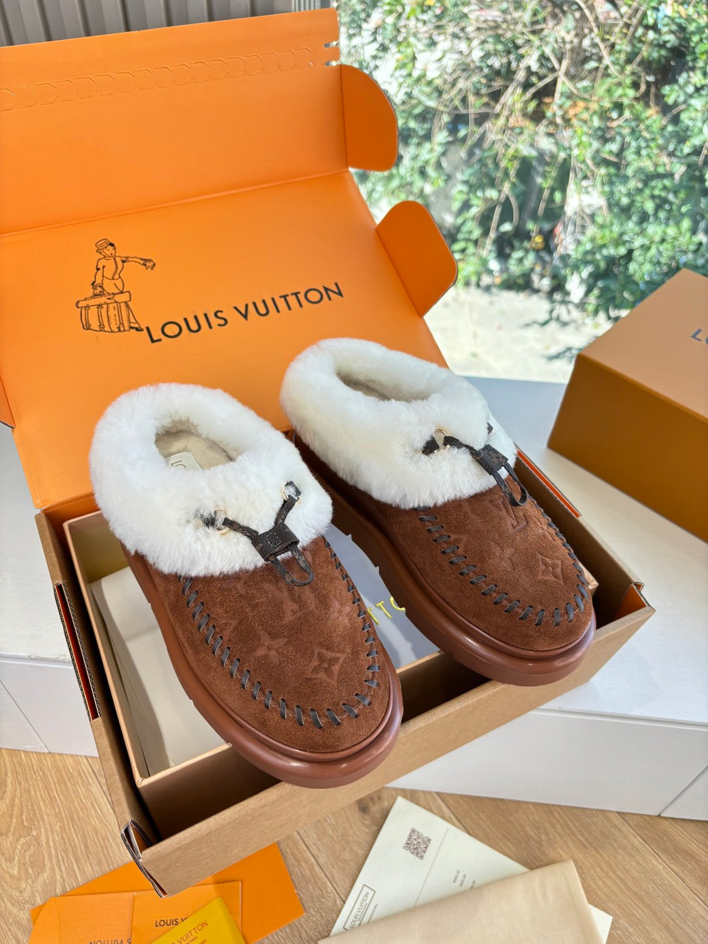 Louis Vuitton Slipper