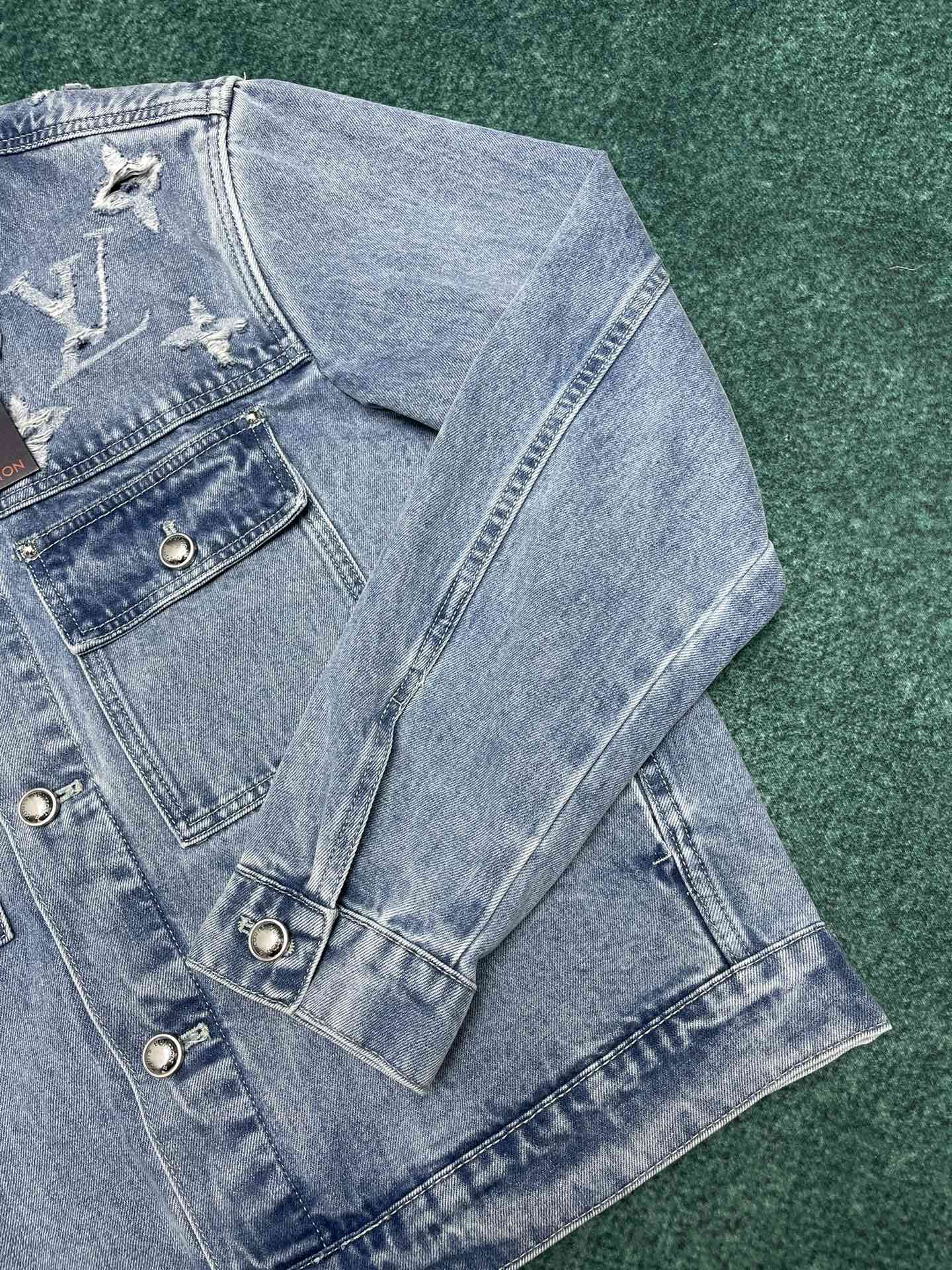 Louis Vuitton Kot Mont