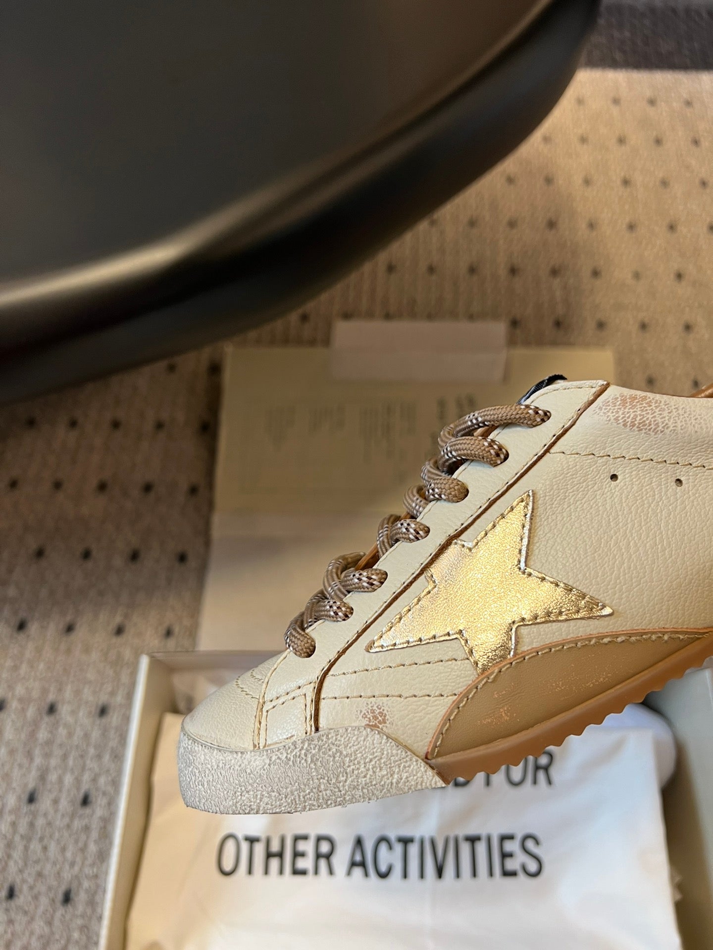 Golden Goose Sneaker