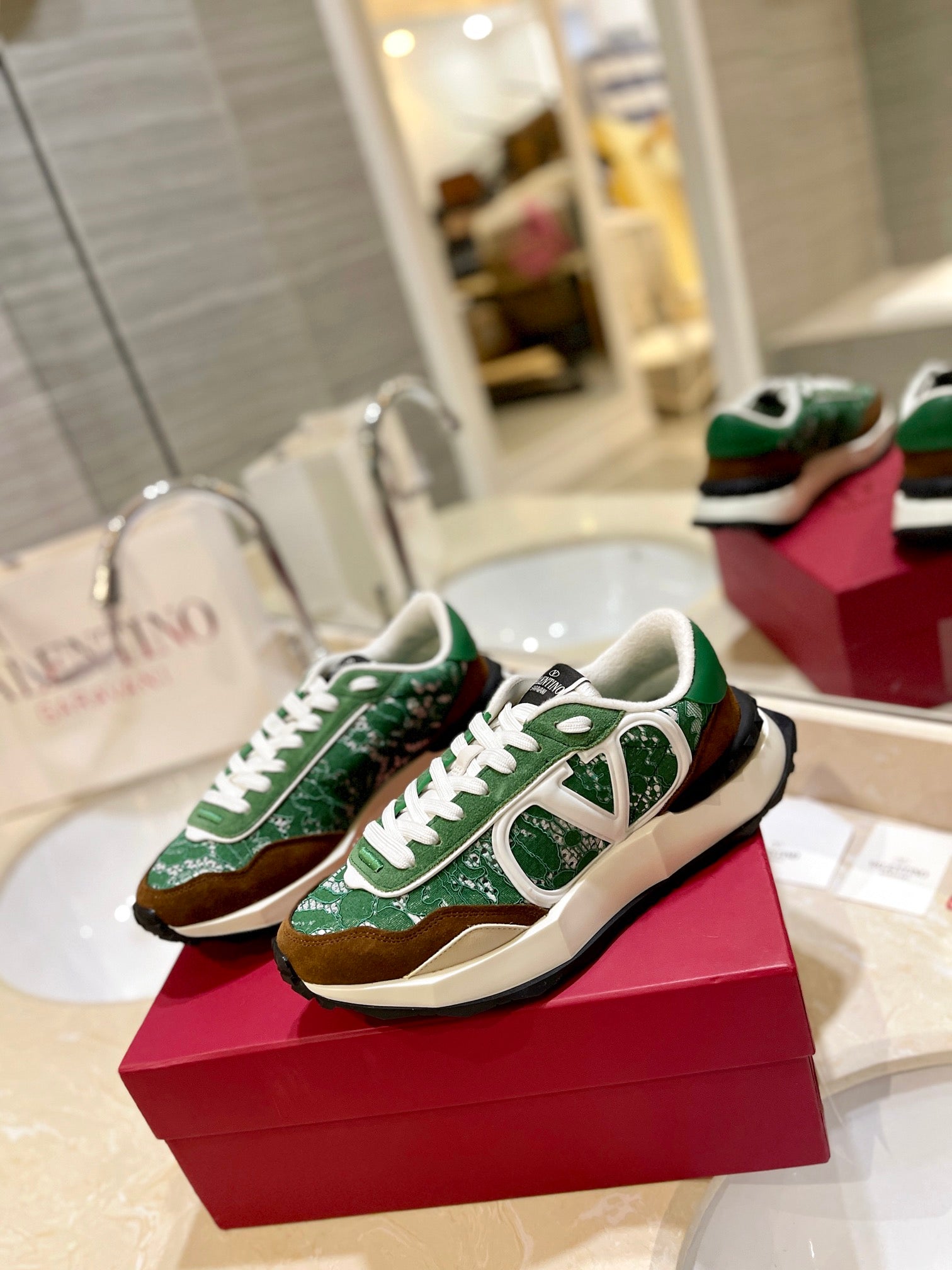 Valentino Sneaker