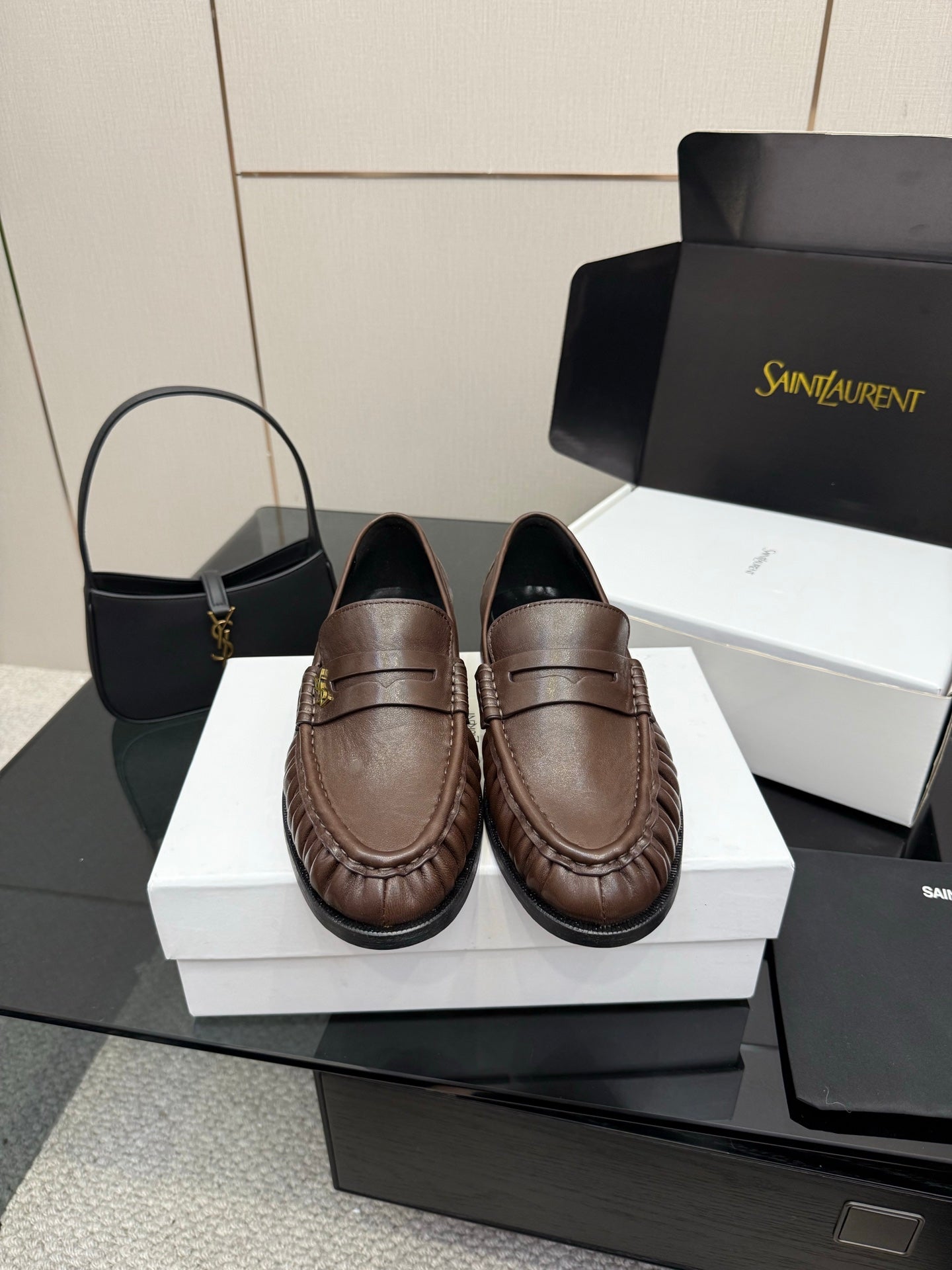 Yves Saint Laurent Loafer