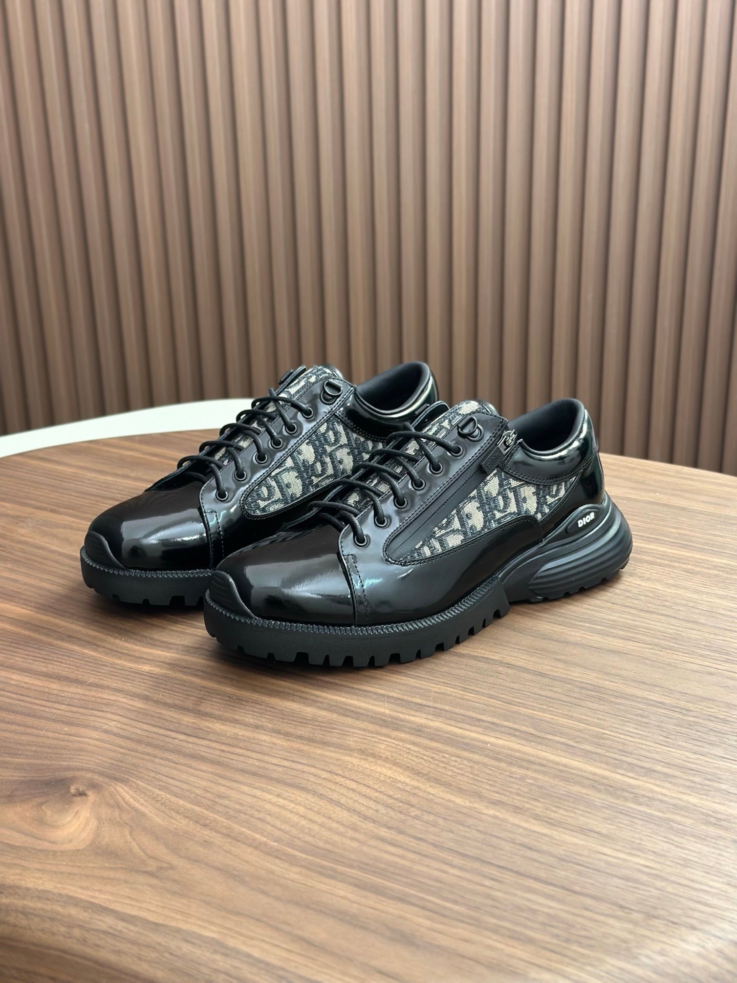 Dior Sneaker
