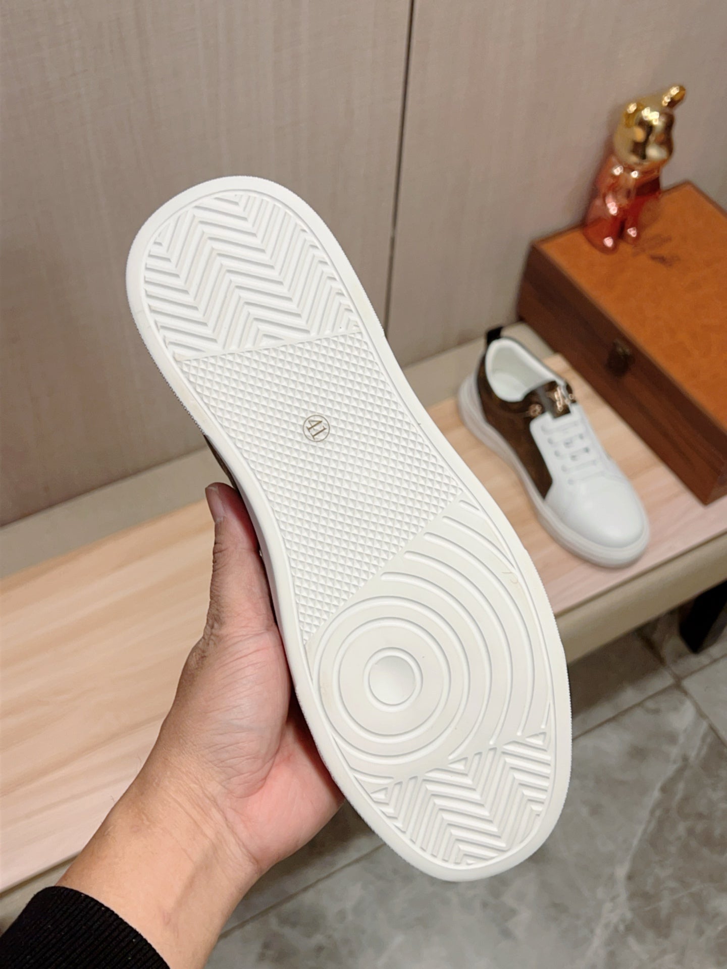 Louis Vuitton Sneaker