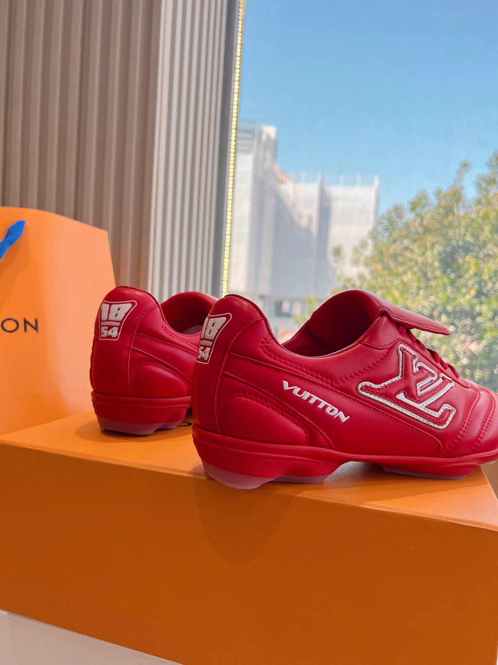 Louis Vuitton Sneaker