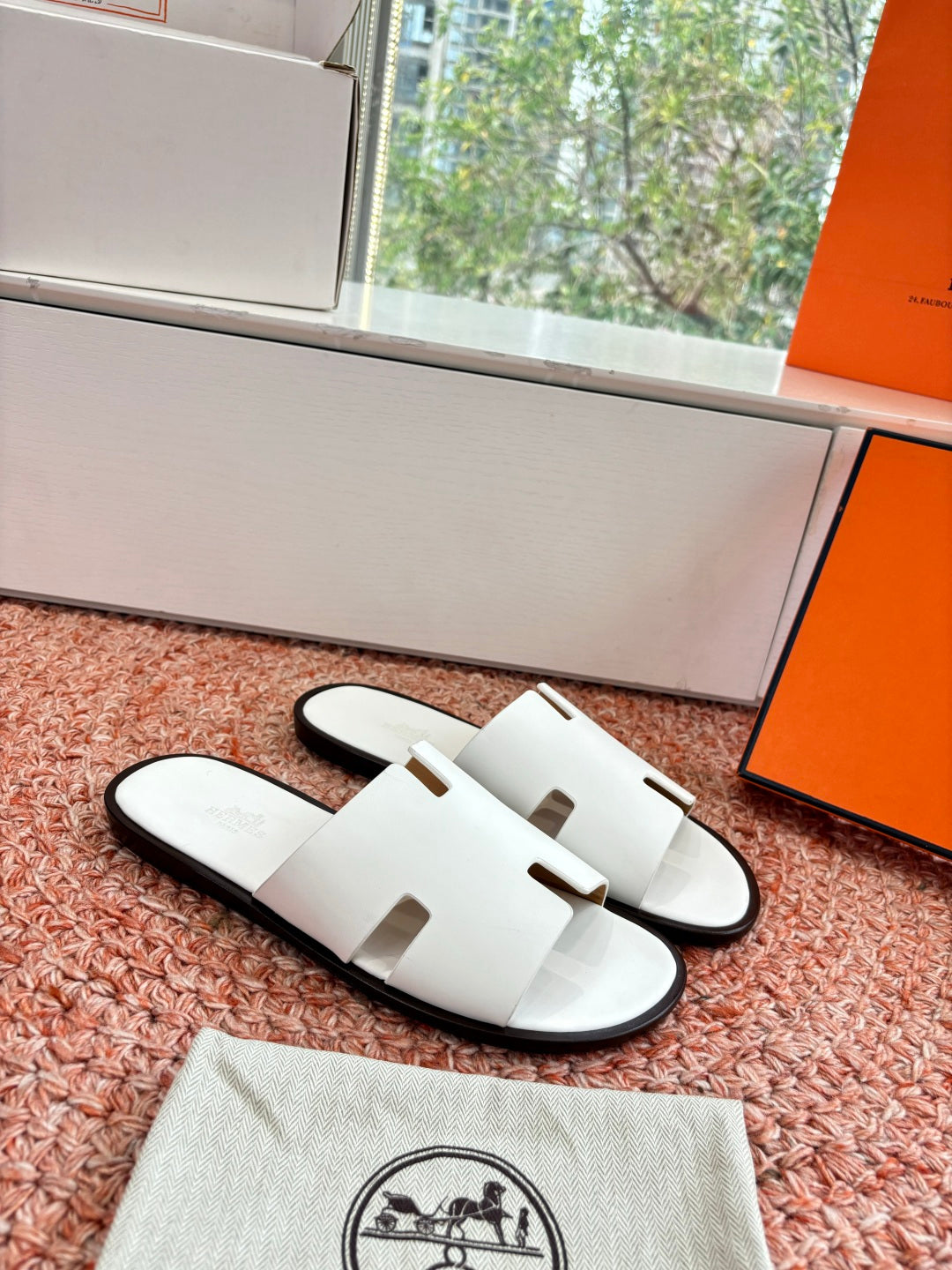 Hermes Slipper