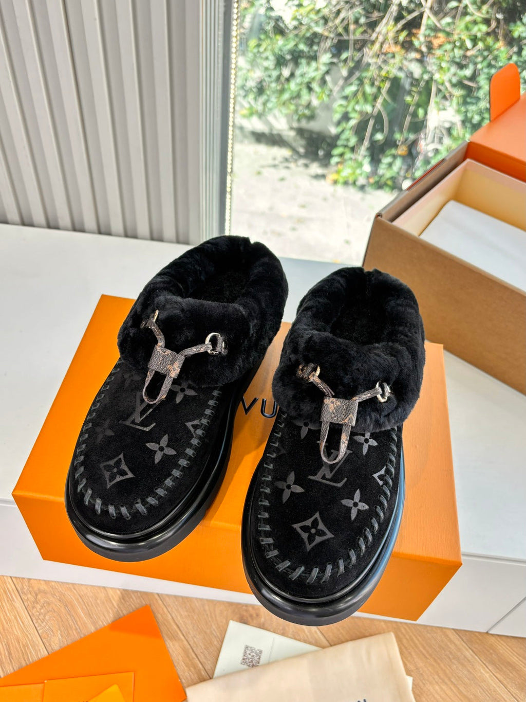 Louis Vuitton Slipper Hemen Teslim İndirimli