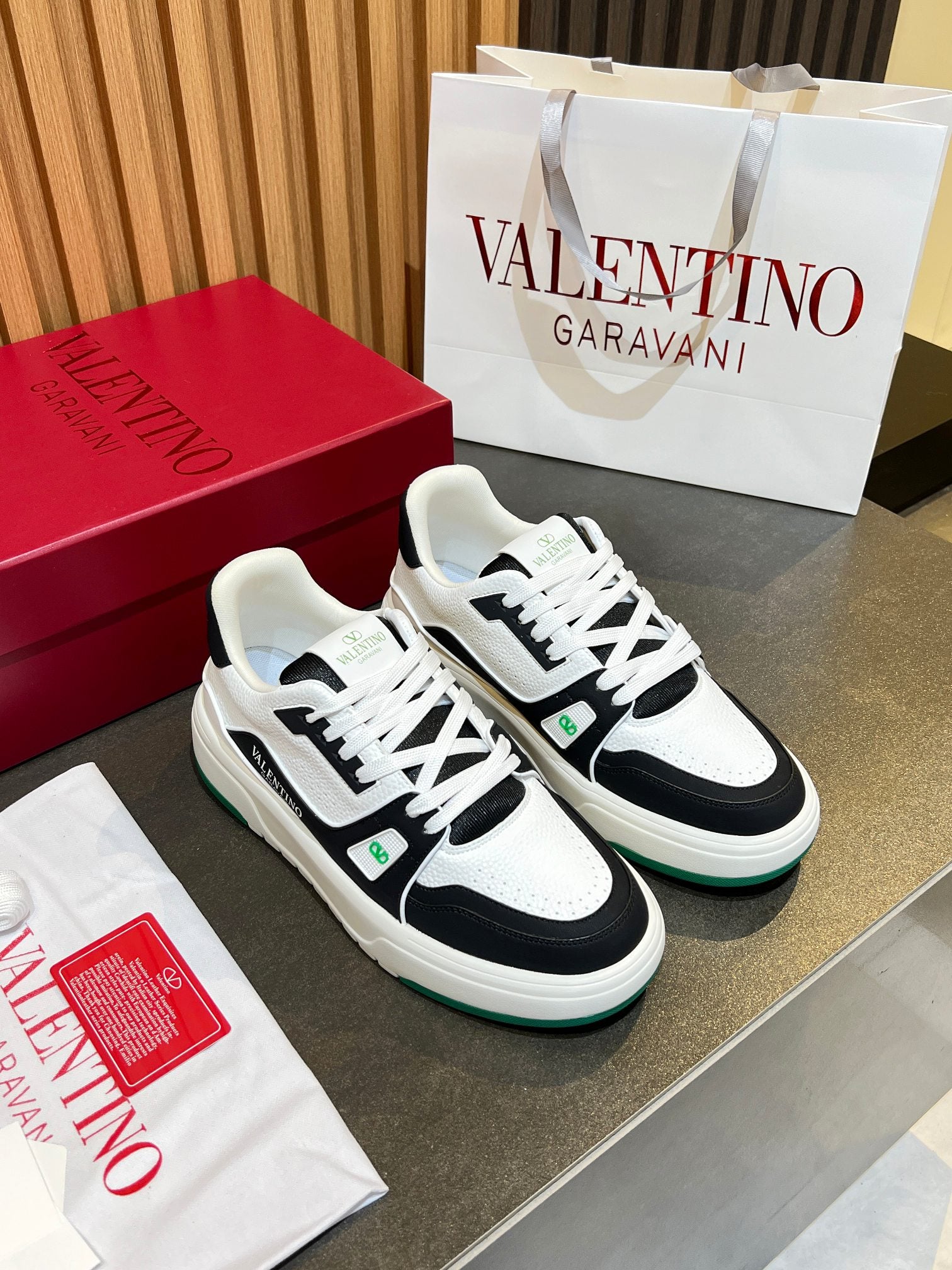 Valentino Sneaker