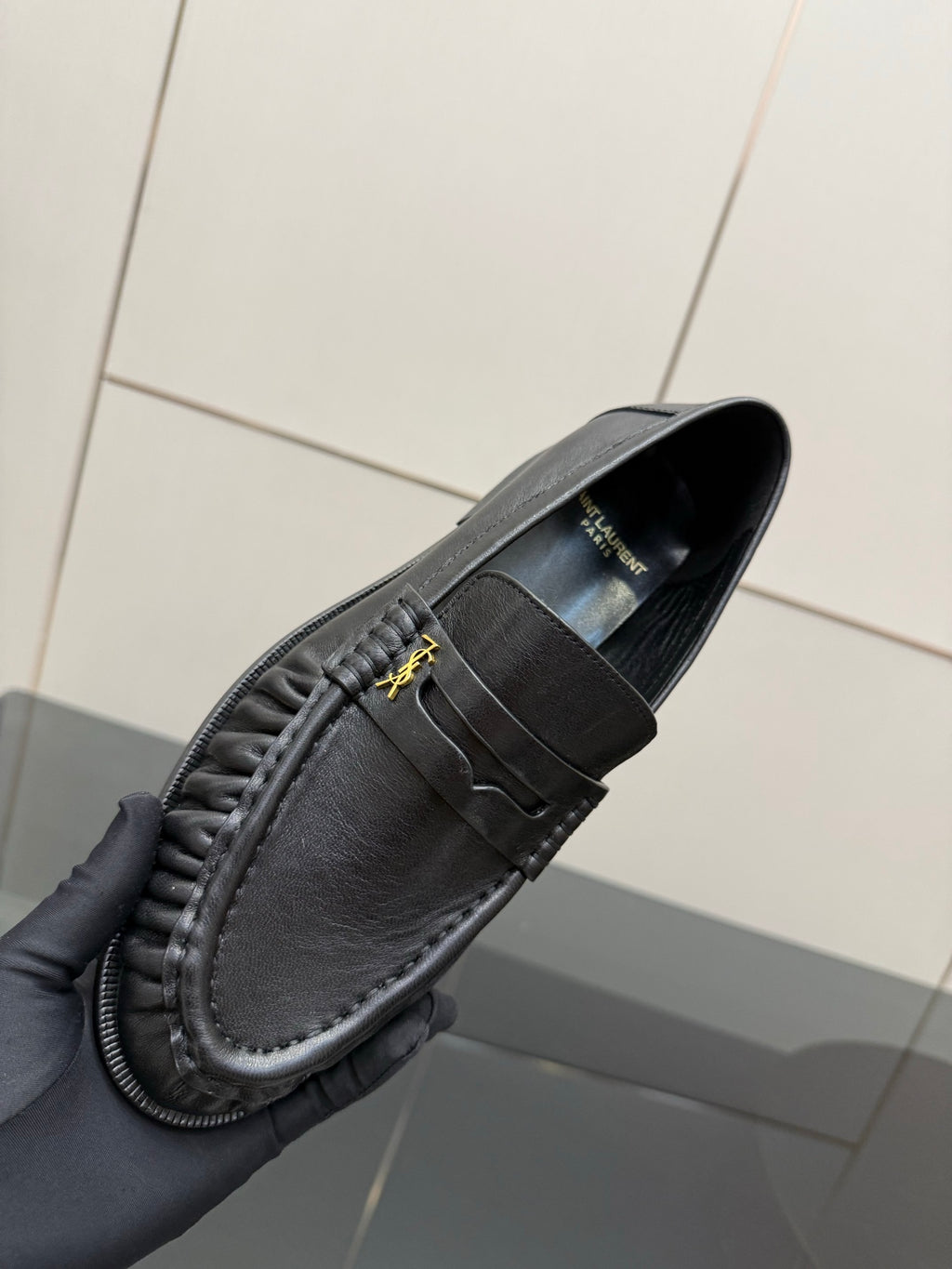 Yves Saint Laurent Loafer