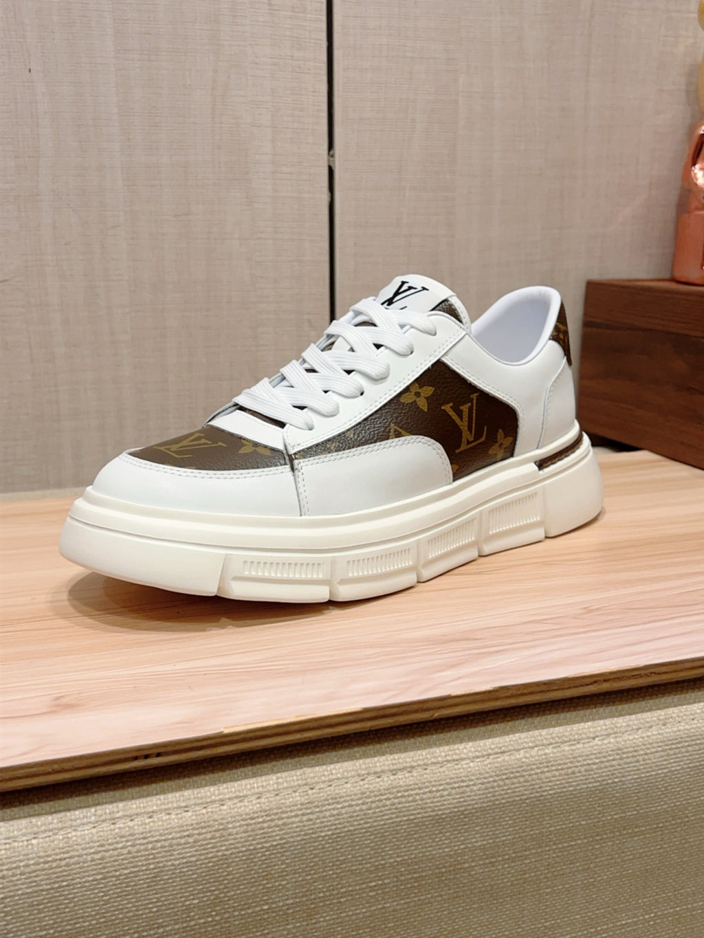 Louis Vuitton Sneaker
