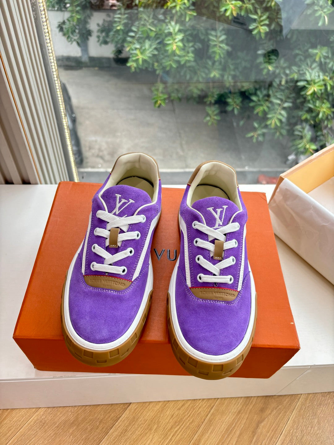 Louis Vuitton Sneaker