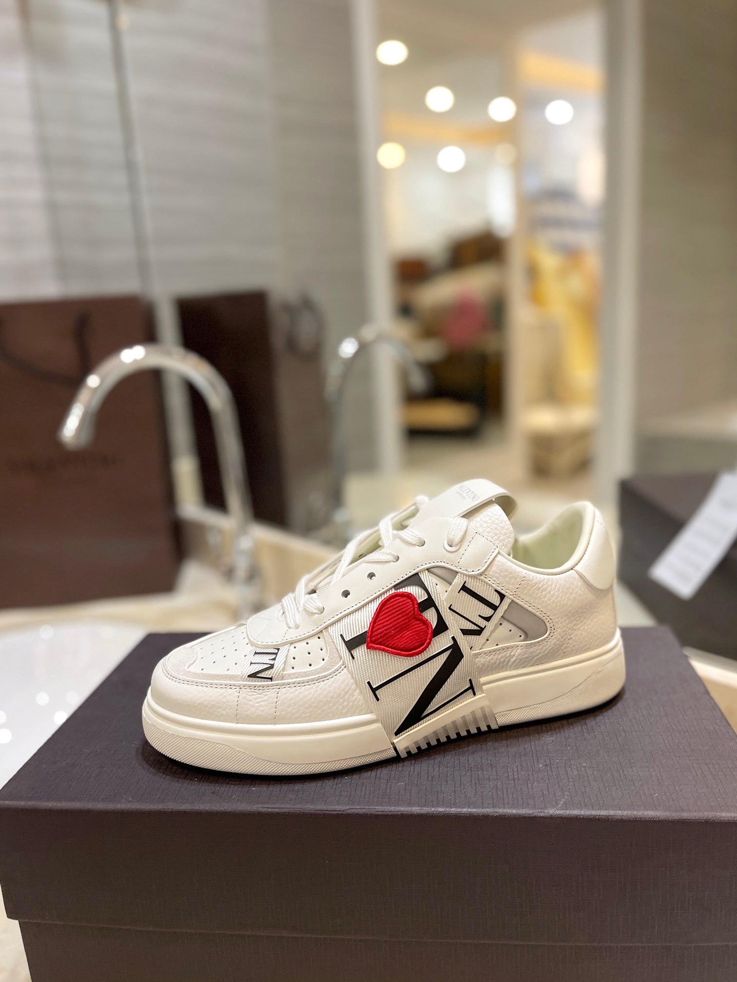 Valentino Sneaker