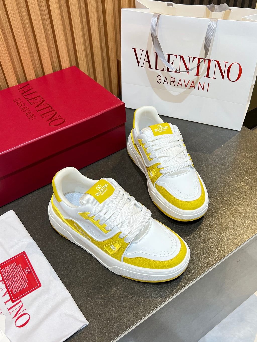 Valentino Sneaker