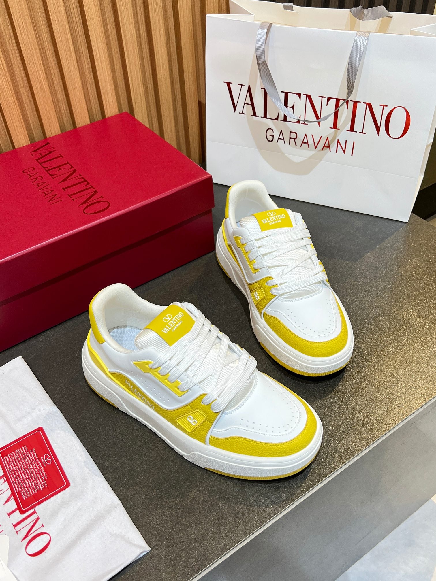 Valentino Sneaker
