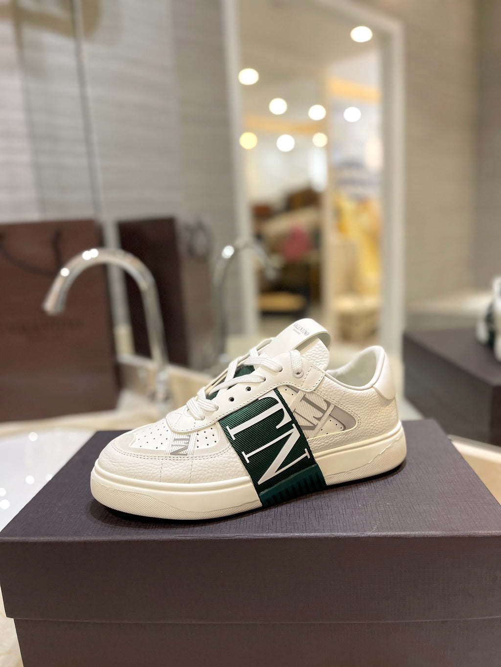Valentino Sneaker