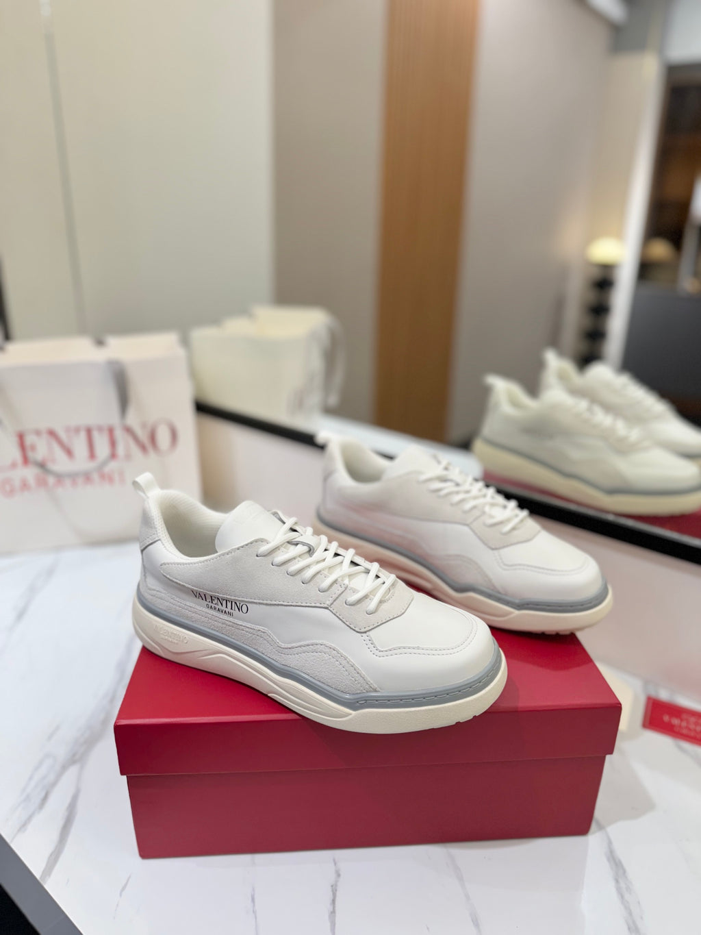 Valentino Sneaker