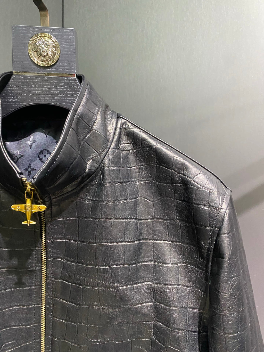 Louis Vuitton Deri Mont