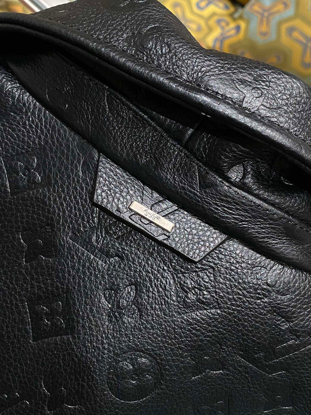 Louis Vuitton Deri Mont