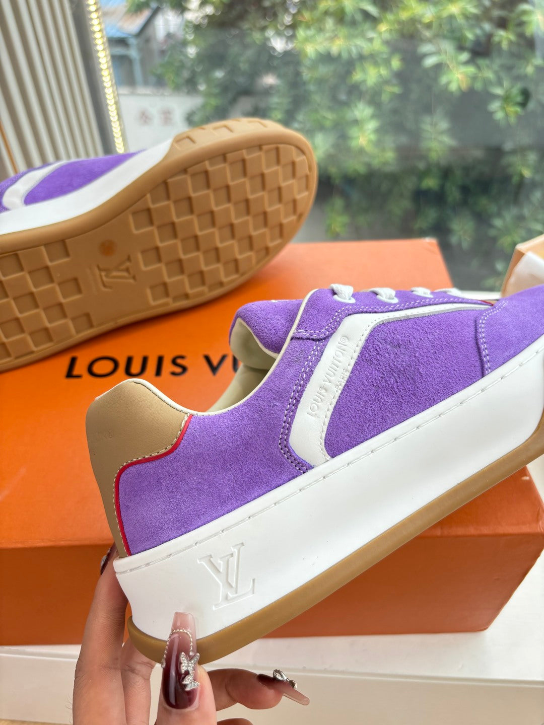 Louis Vuitton Sneaker