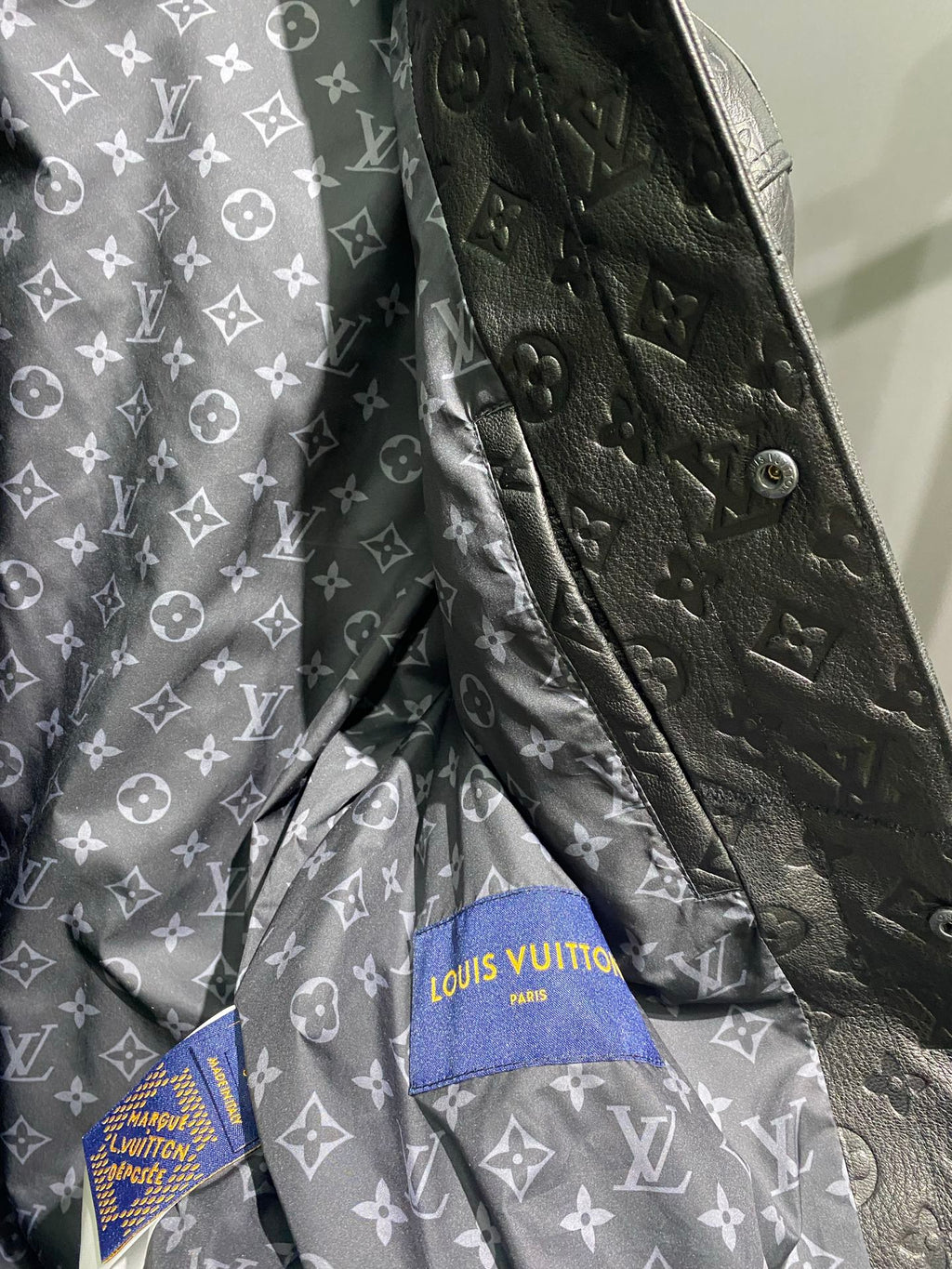 Louis Vuitton Deri Mont