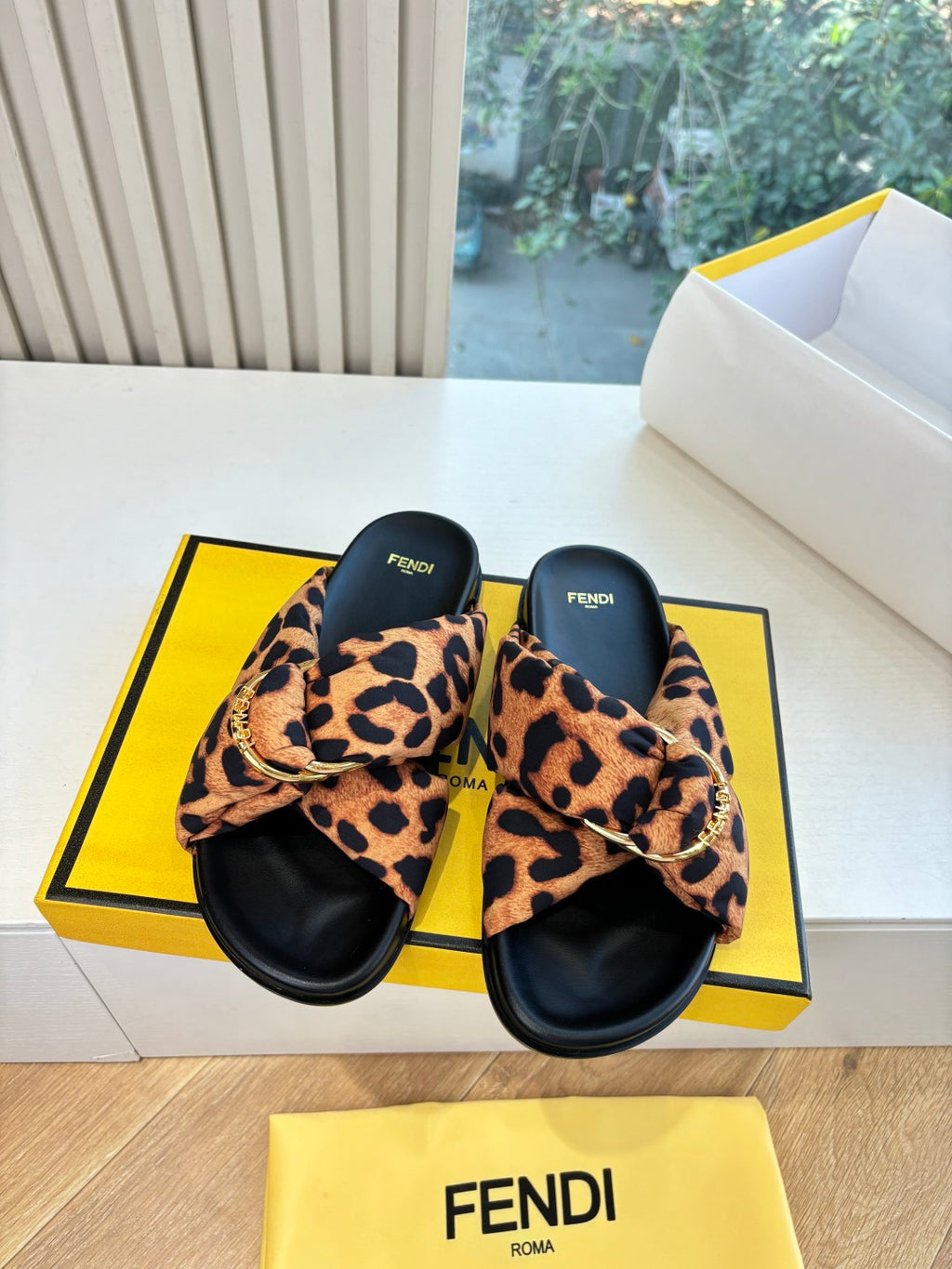 Fendi Slipper