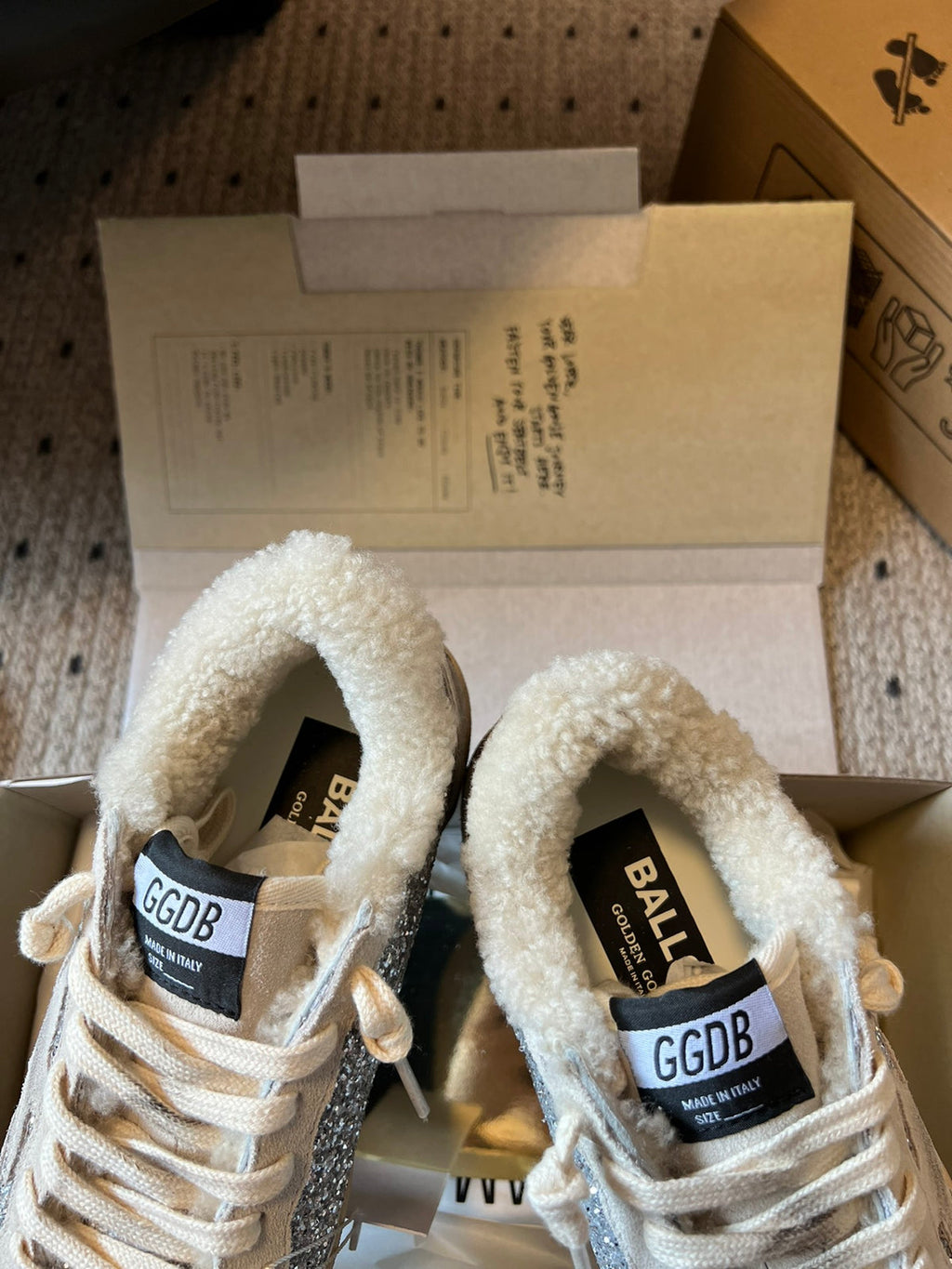 Golden Goose Ballstar Hemen Teslim İndirimli