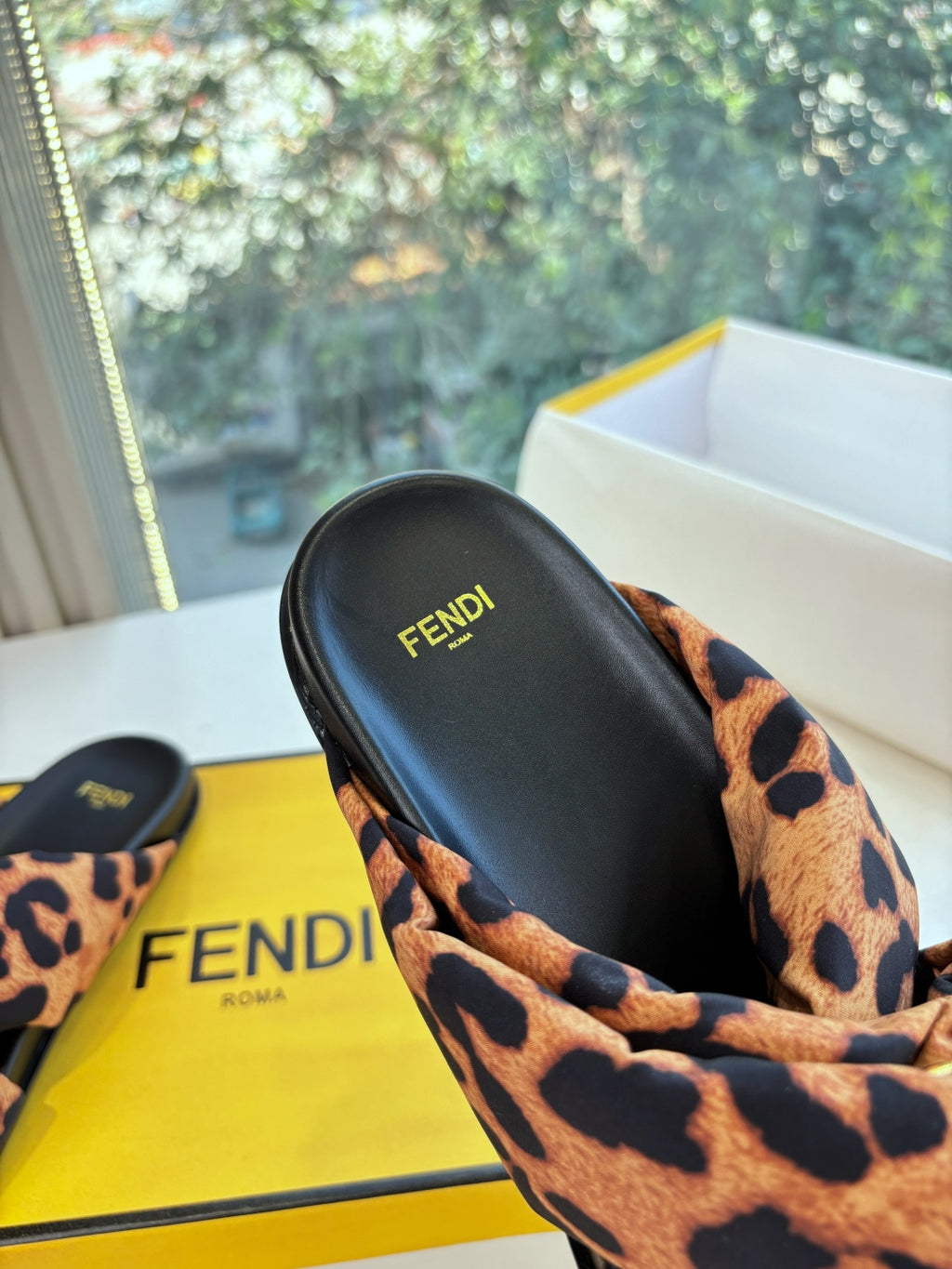 Fendi Slipper