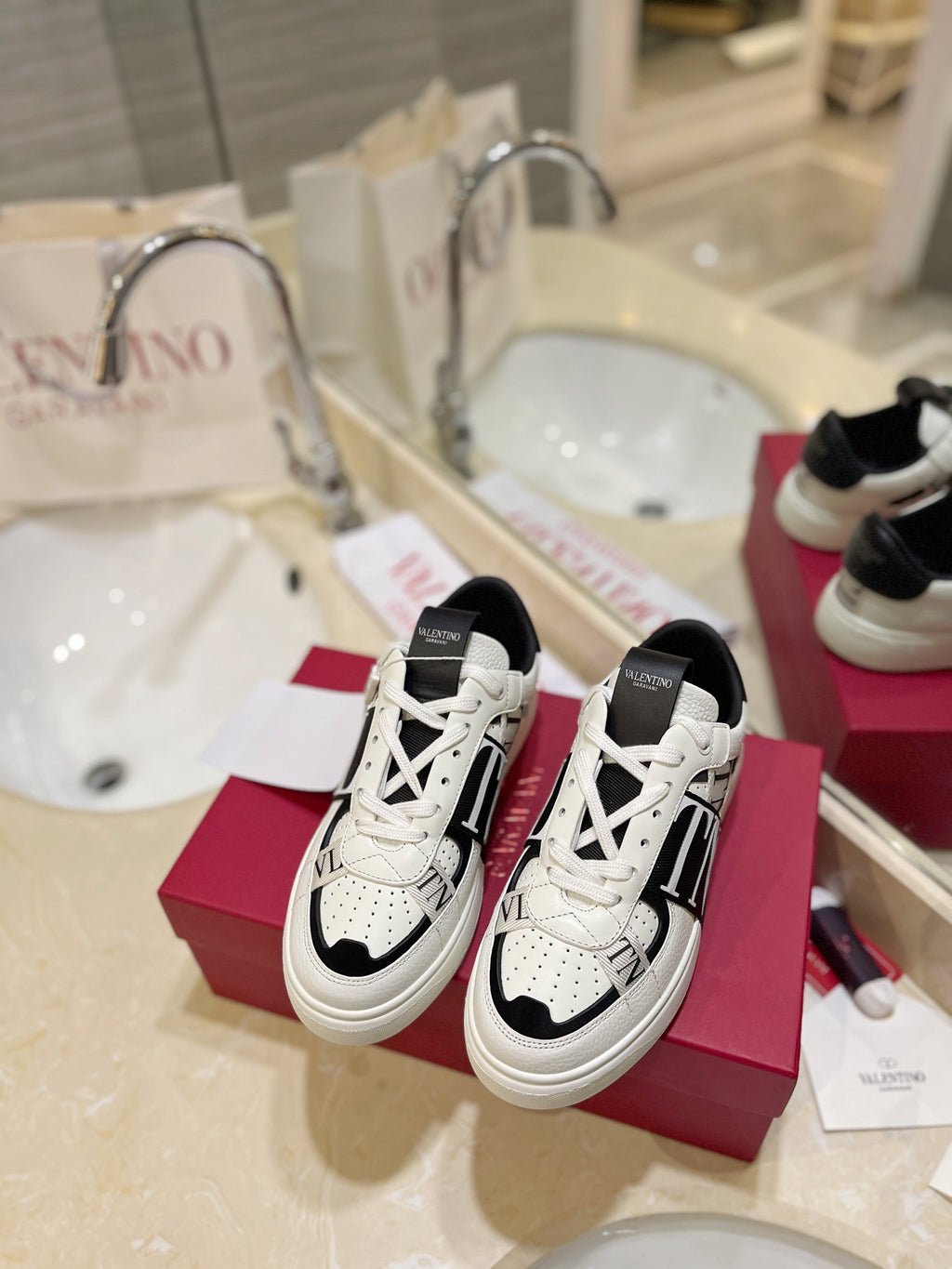 Valentino Sneaker