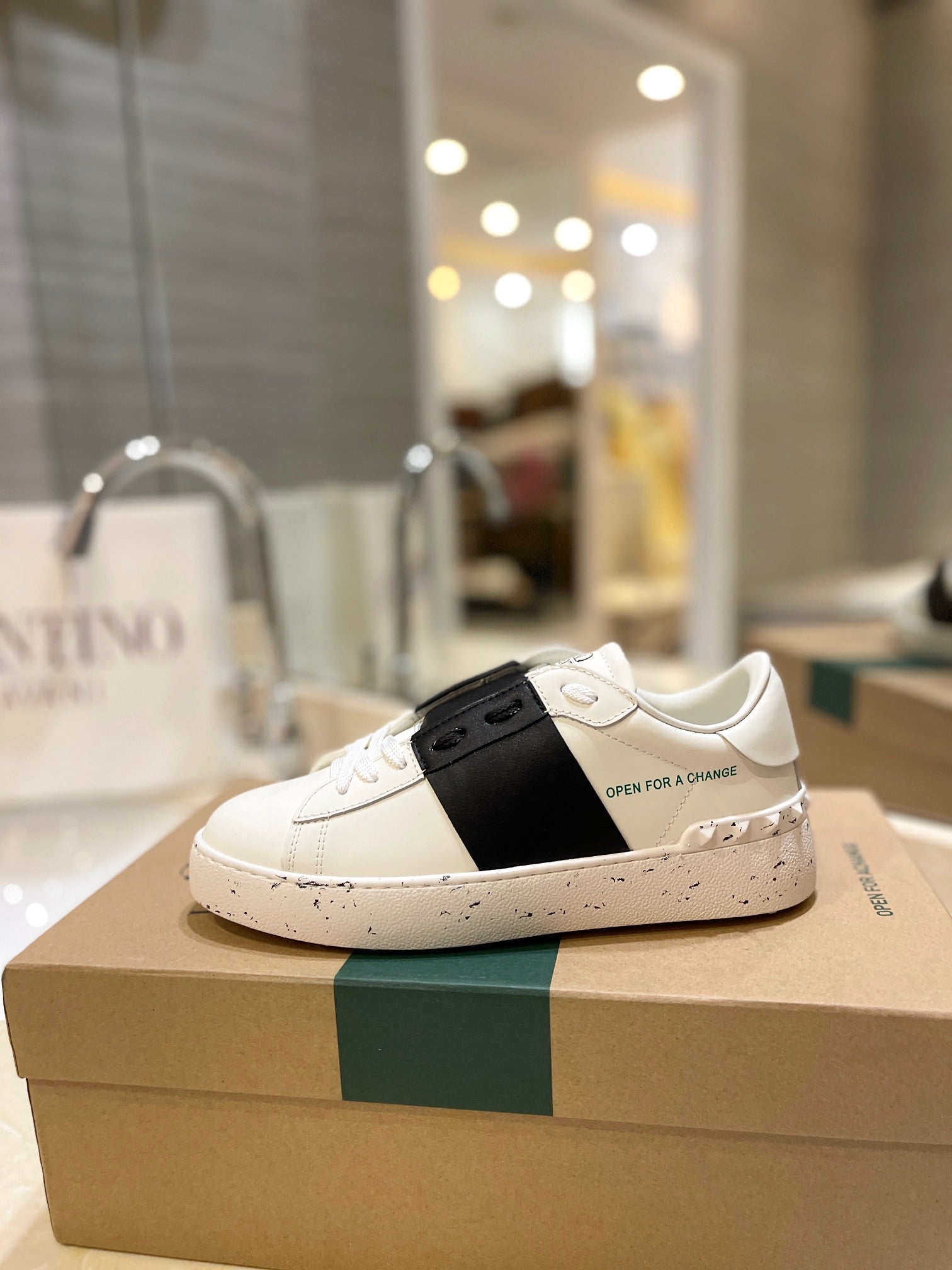 Valentino Sneaker