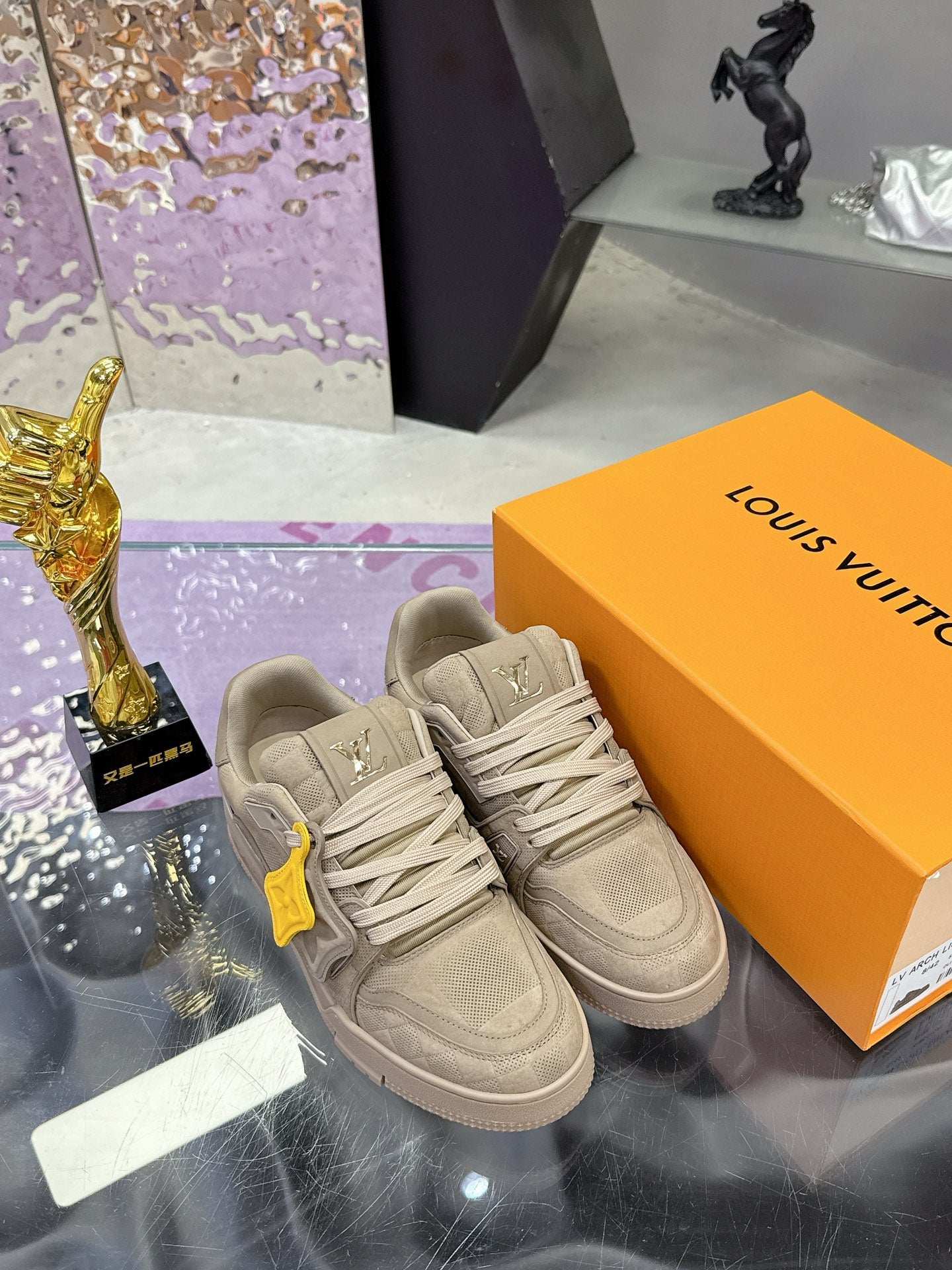 Louis Vuitton Sneaker