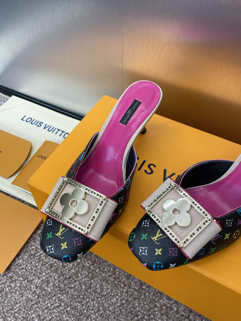 Louis Vuitton Topuklu