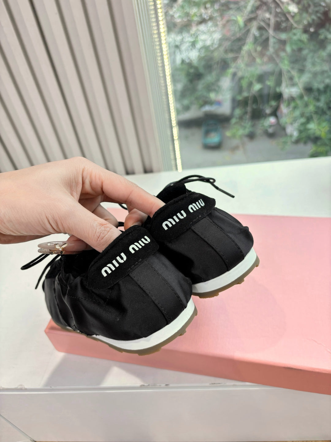 Miu Miu Sneaker