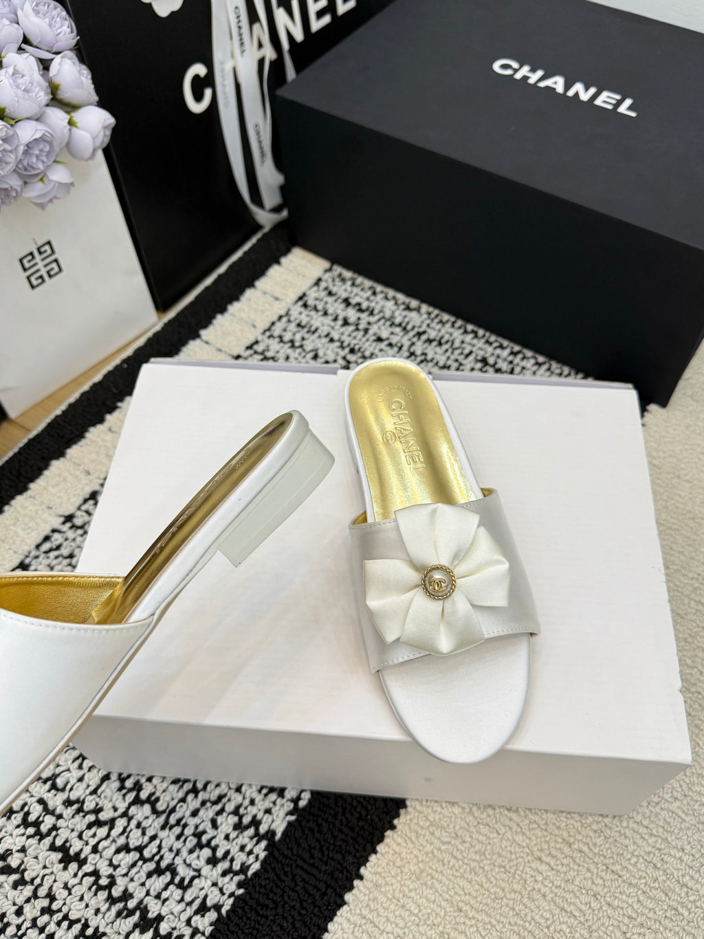 Chanel Slipper
