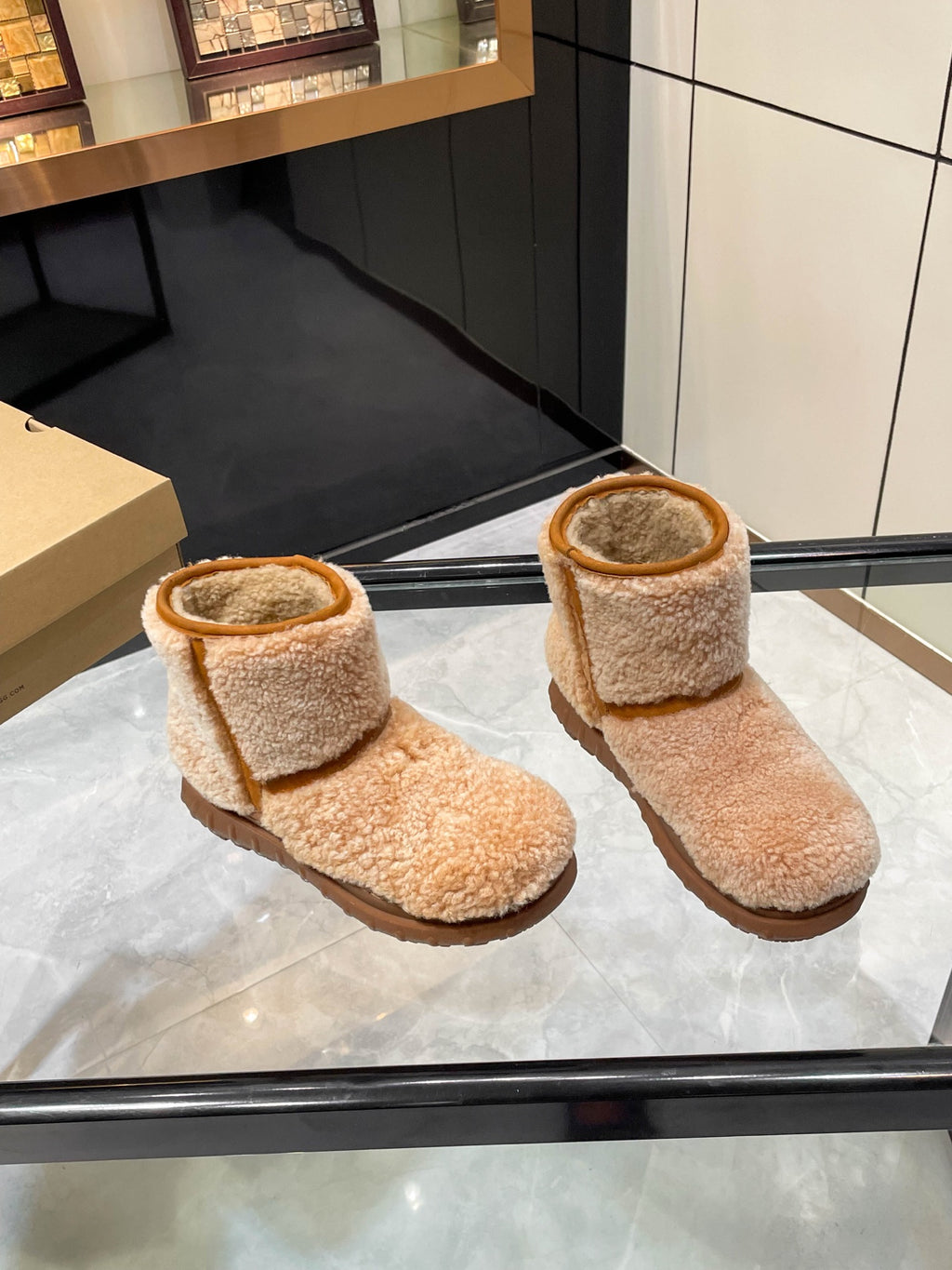 Ugg 2025 New