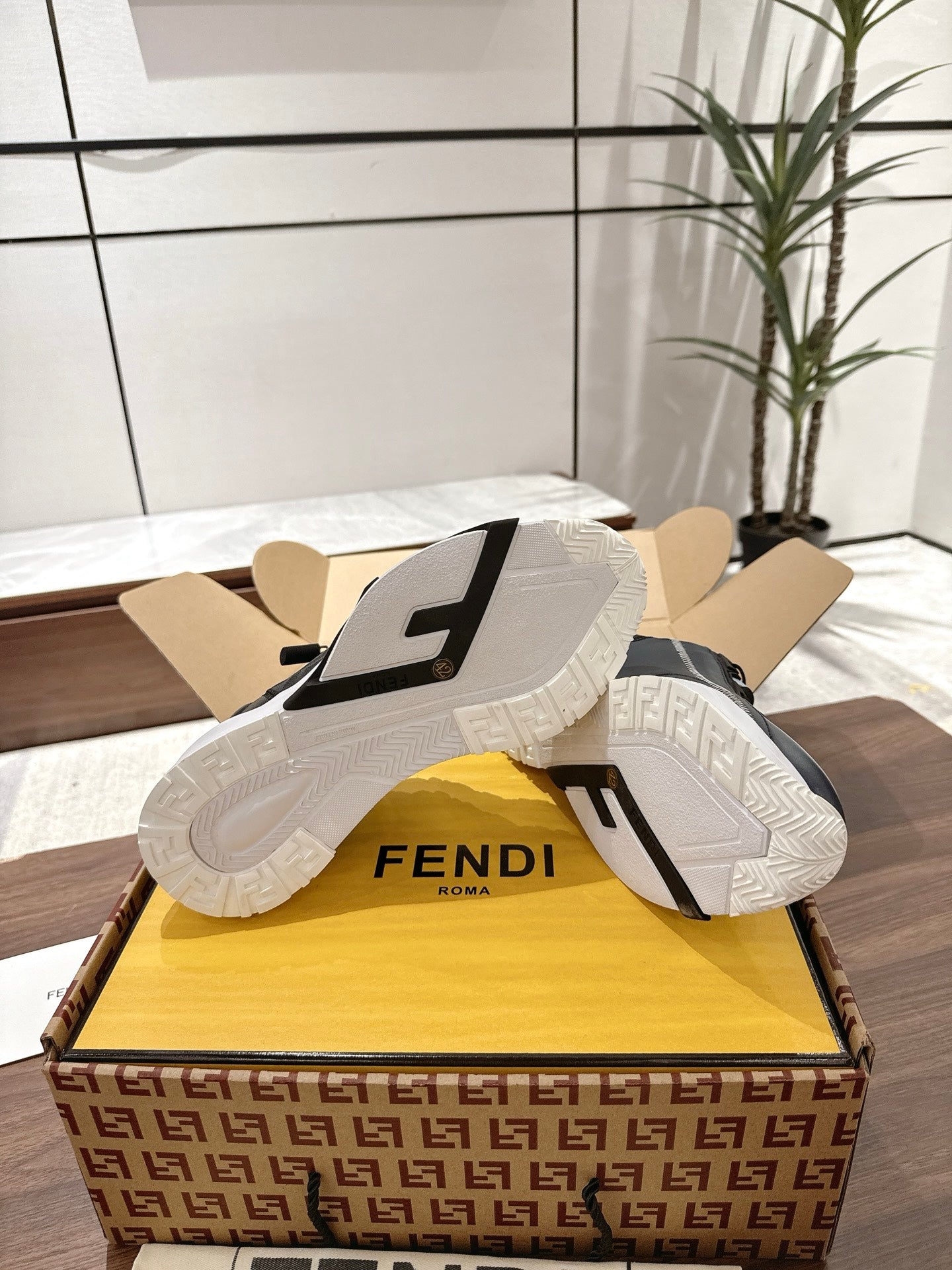 Fendi Sneaker