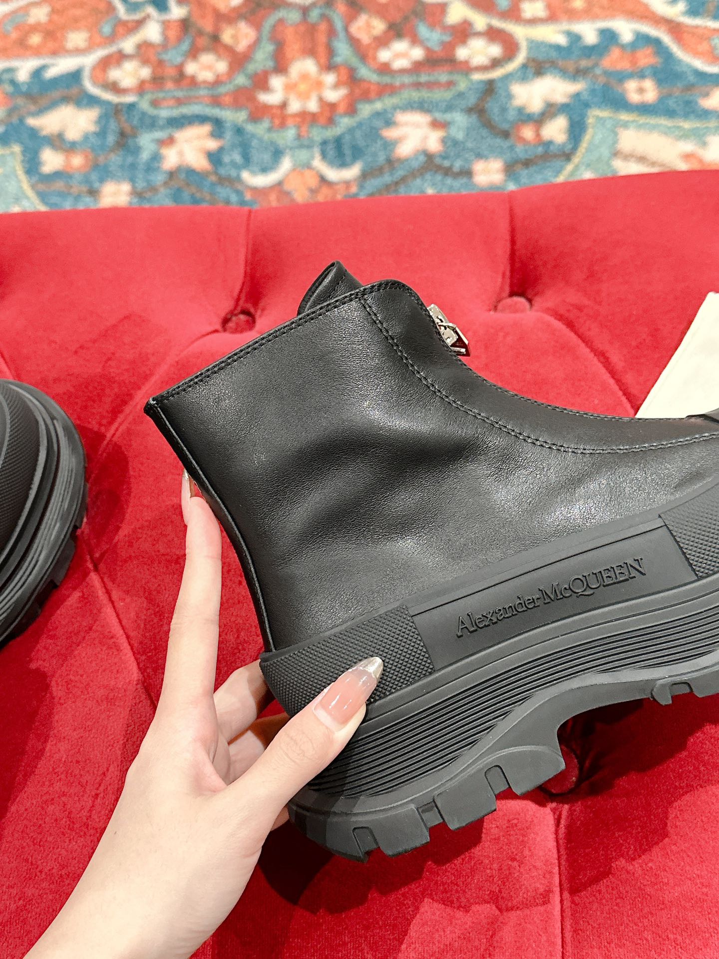 Alexander McQueen Bot