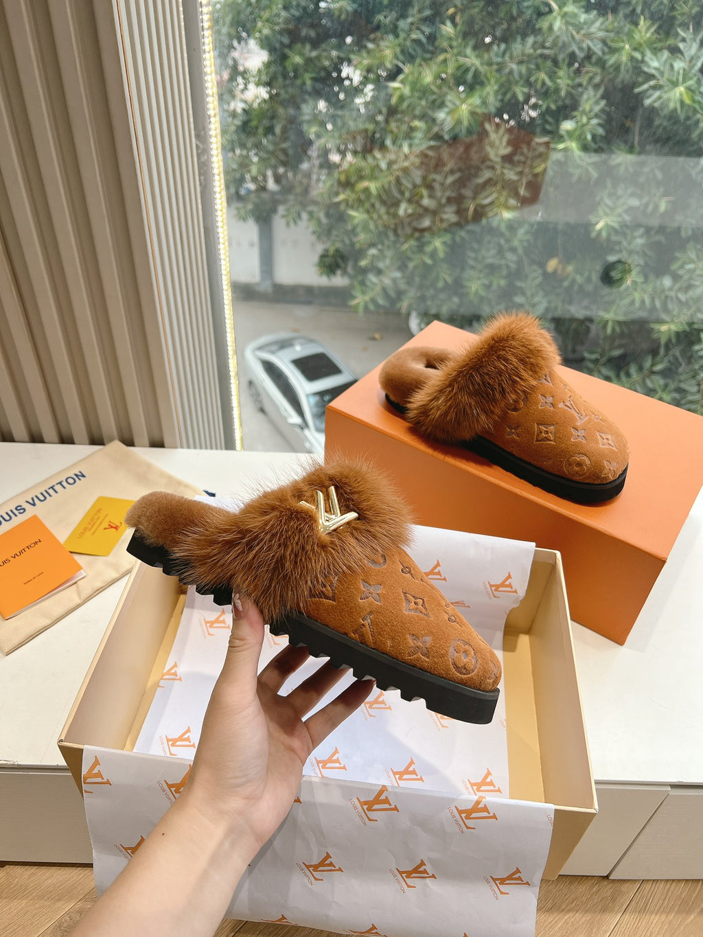 Louis Vuitton Slipper