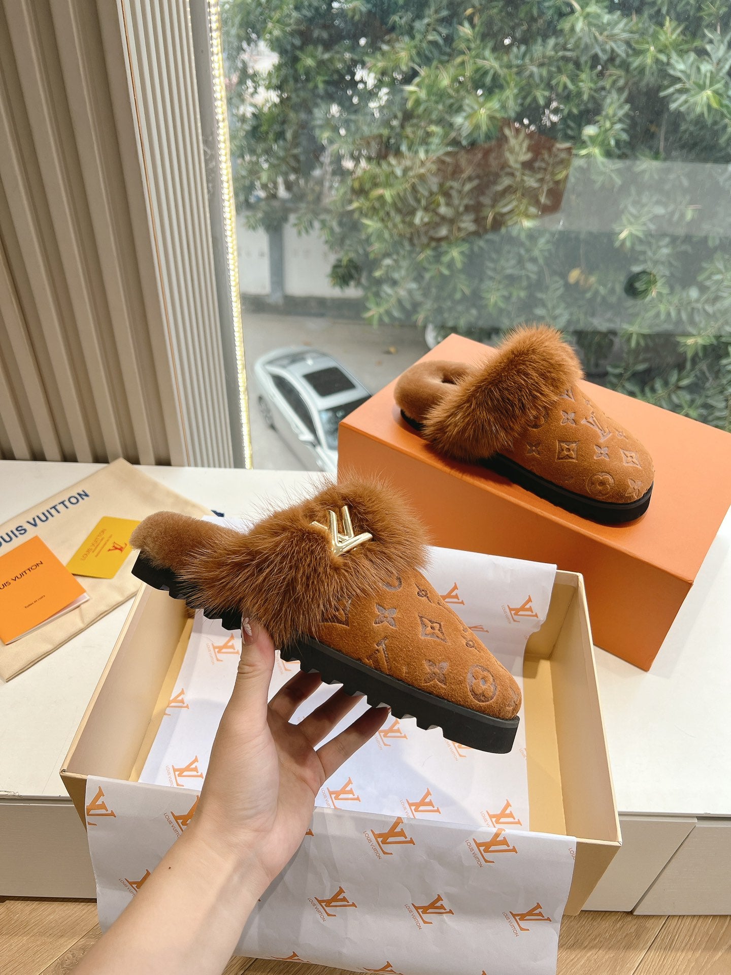 Louis Vuitton Slipper