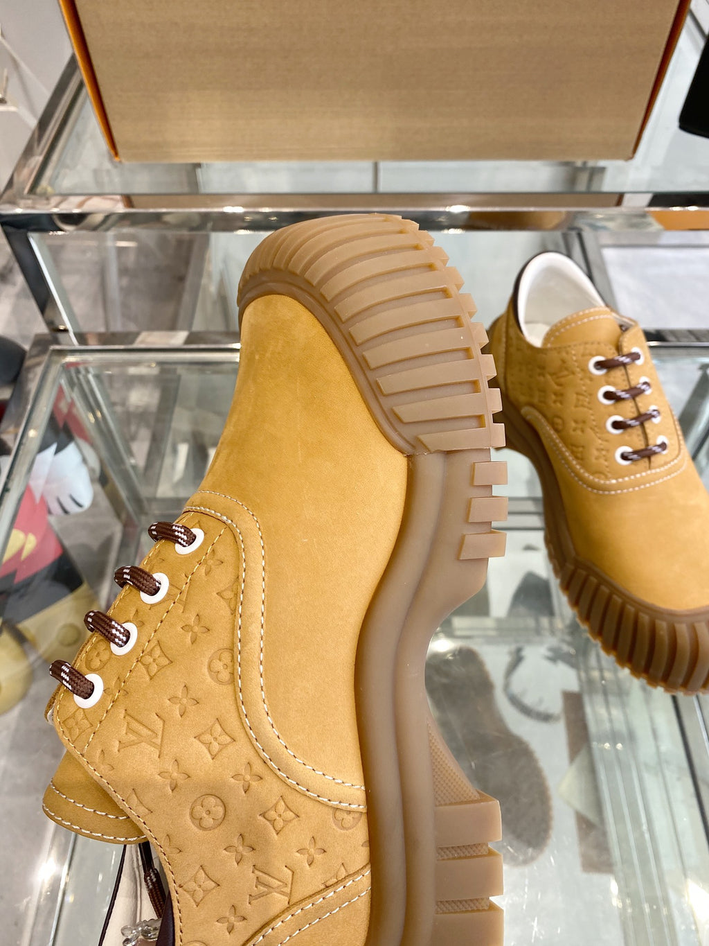 Louis Vuitton Sneaker