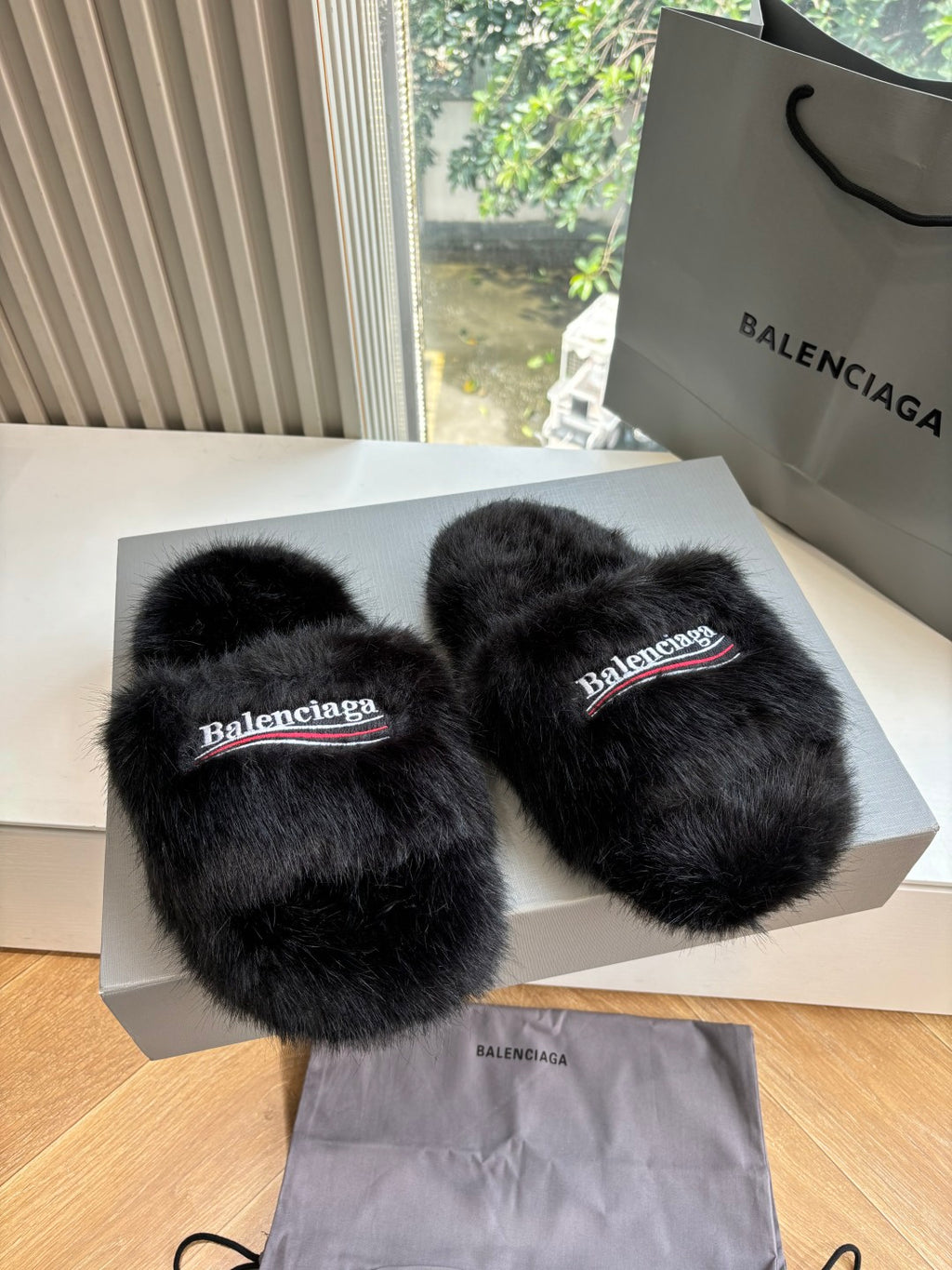 Balenciaga Slipper