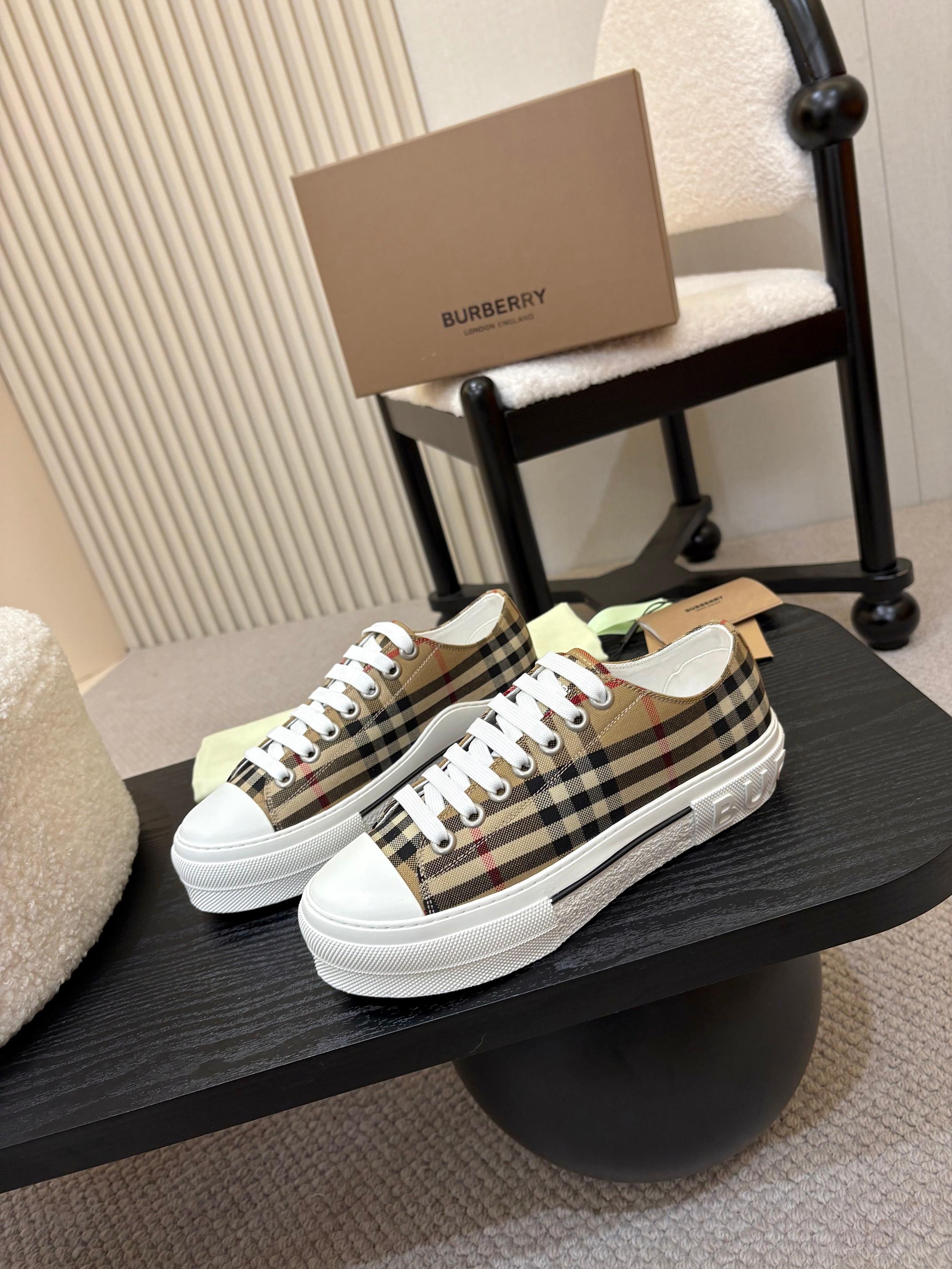 Burberry Sneaker