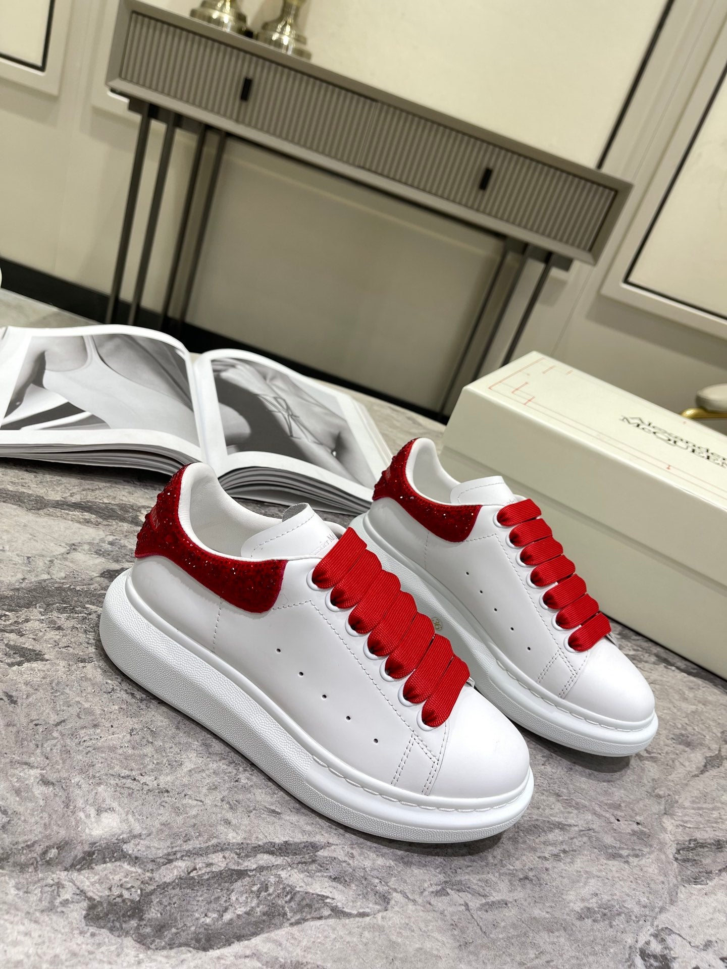 Alexander McQueen Sneaker