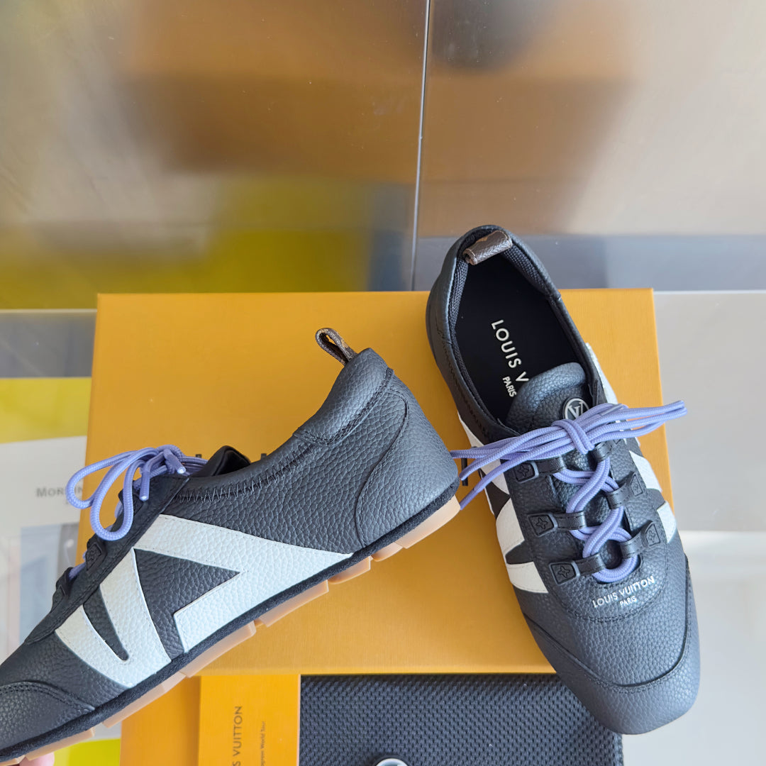 Louis Vuitton Sneaker