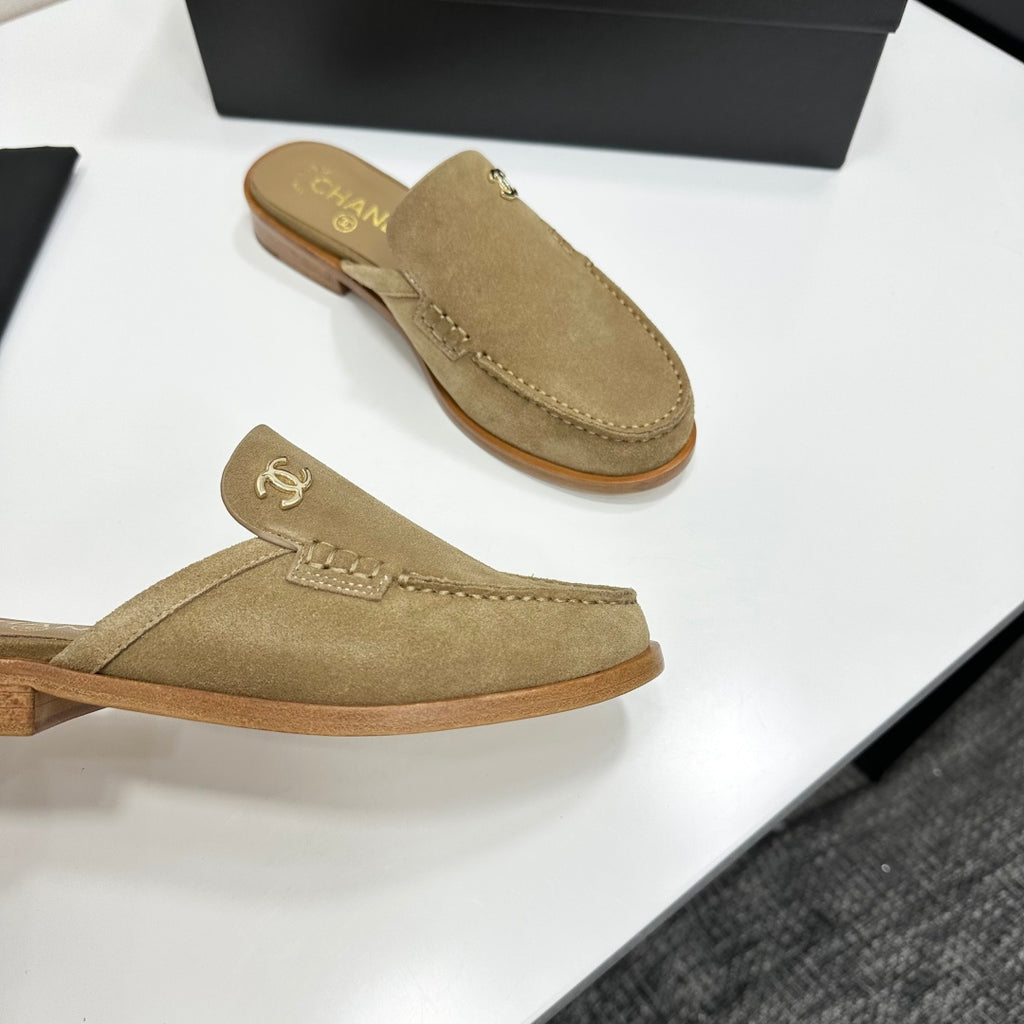 Chanel Slipper