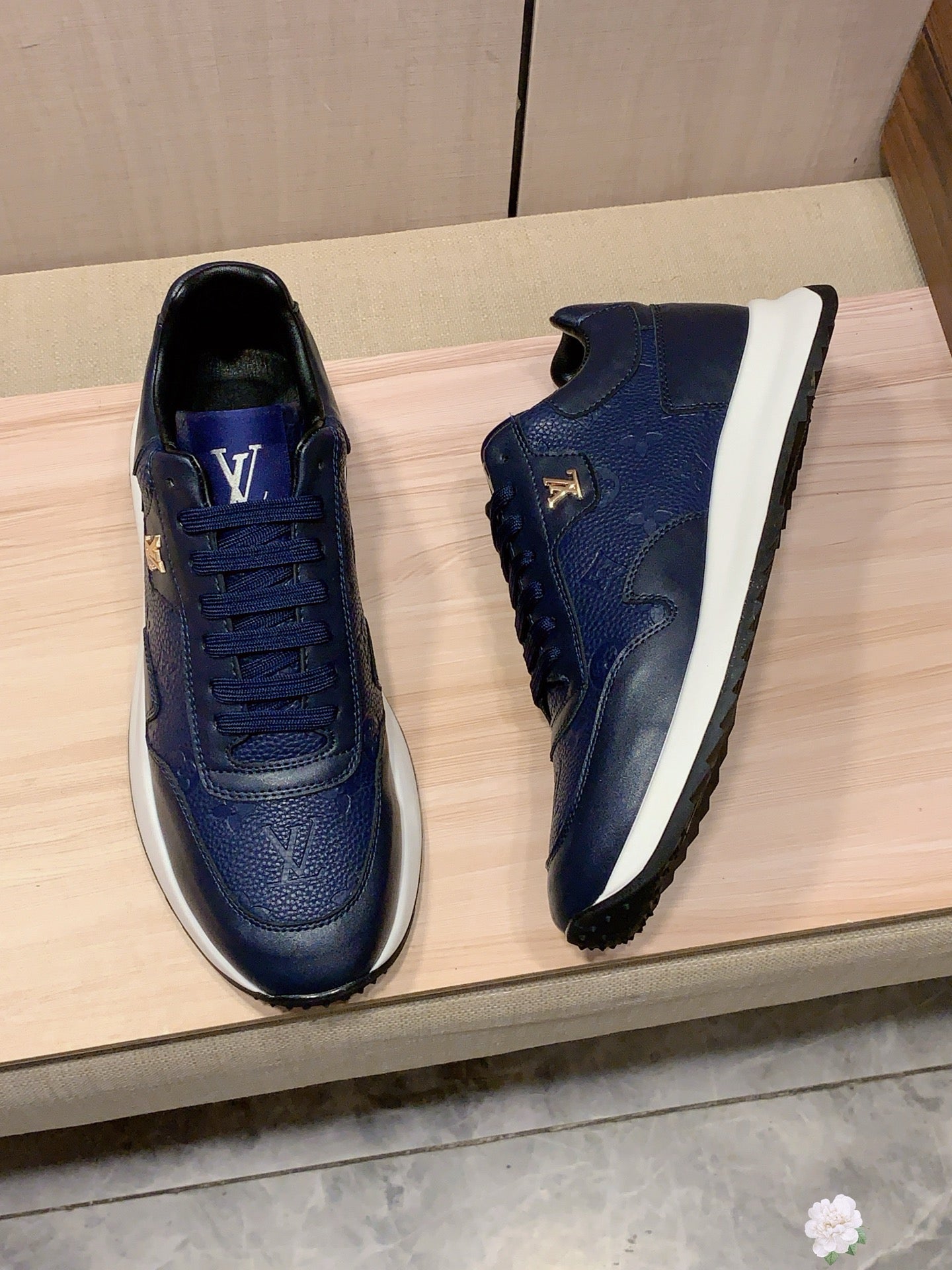 Louis Vuitton Sneaker