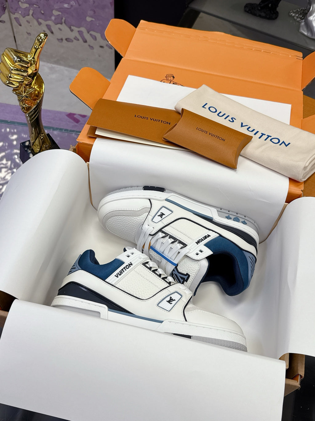 Louis Vuitton Sneaker