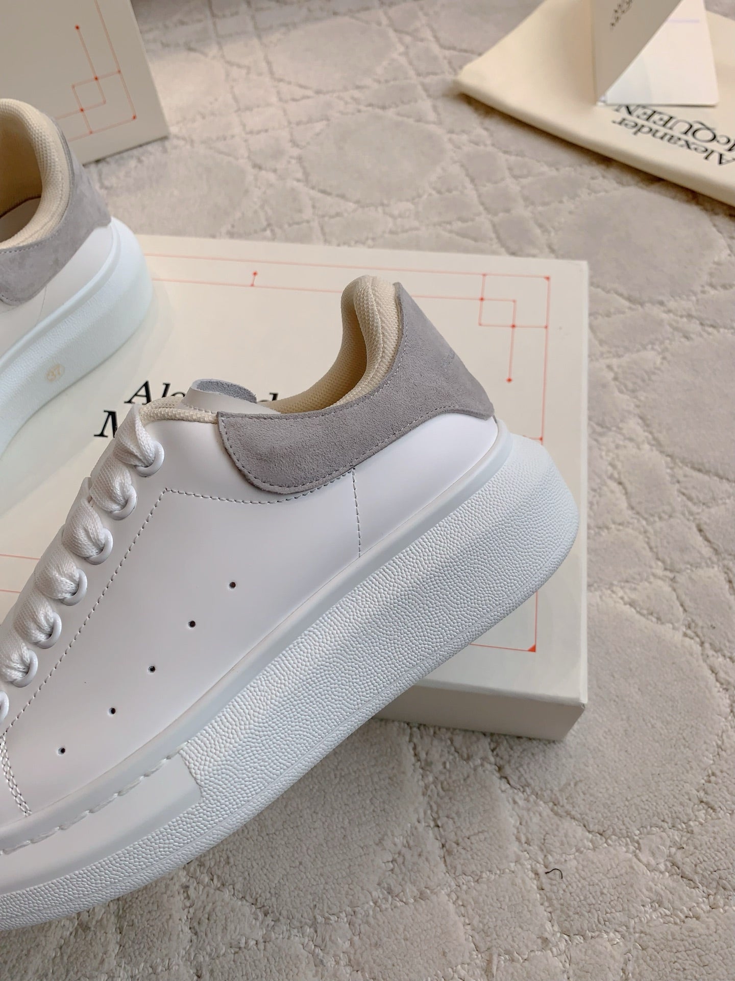 Alexander McQueen Sneaker